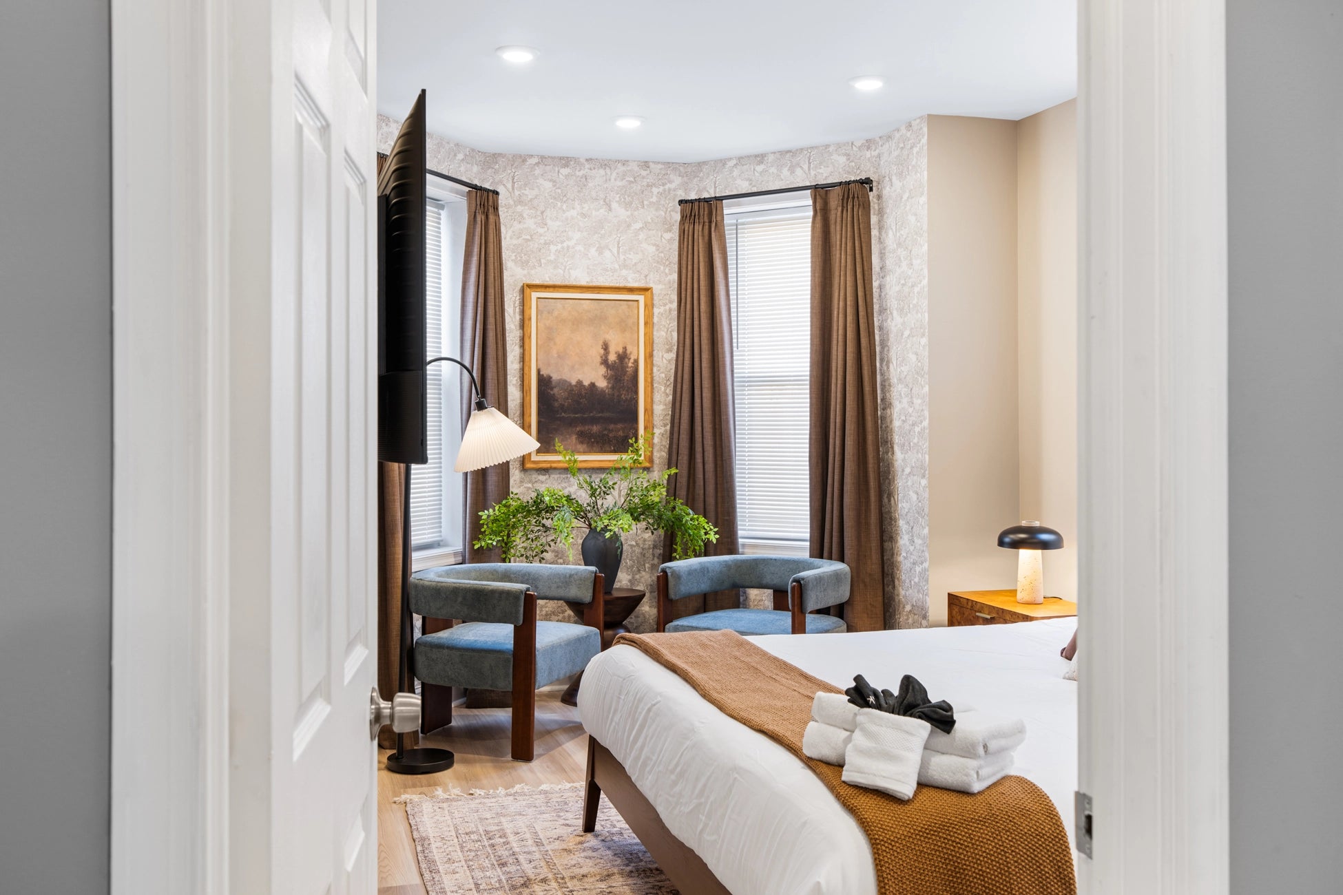 Airbnb Photography: Modern Brick Townhouse STR in Philadelphia PA