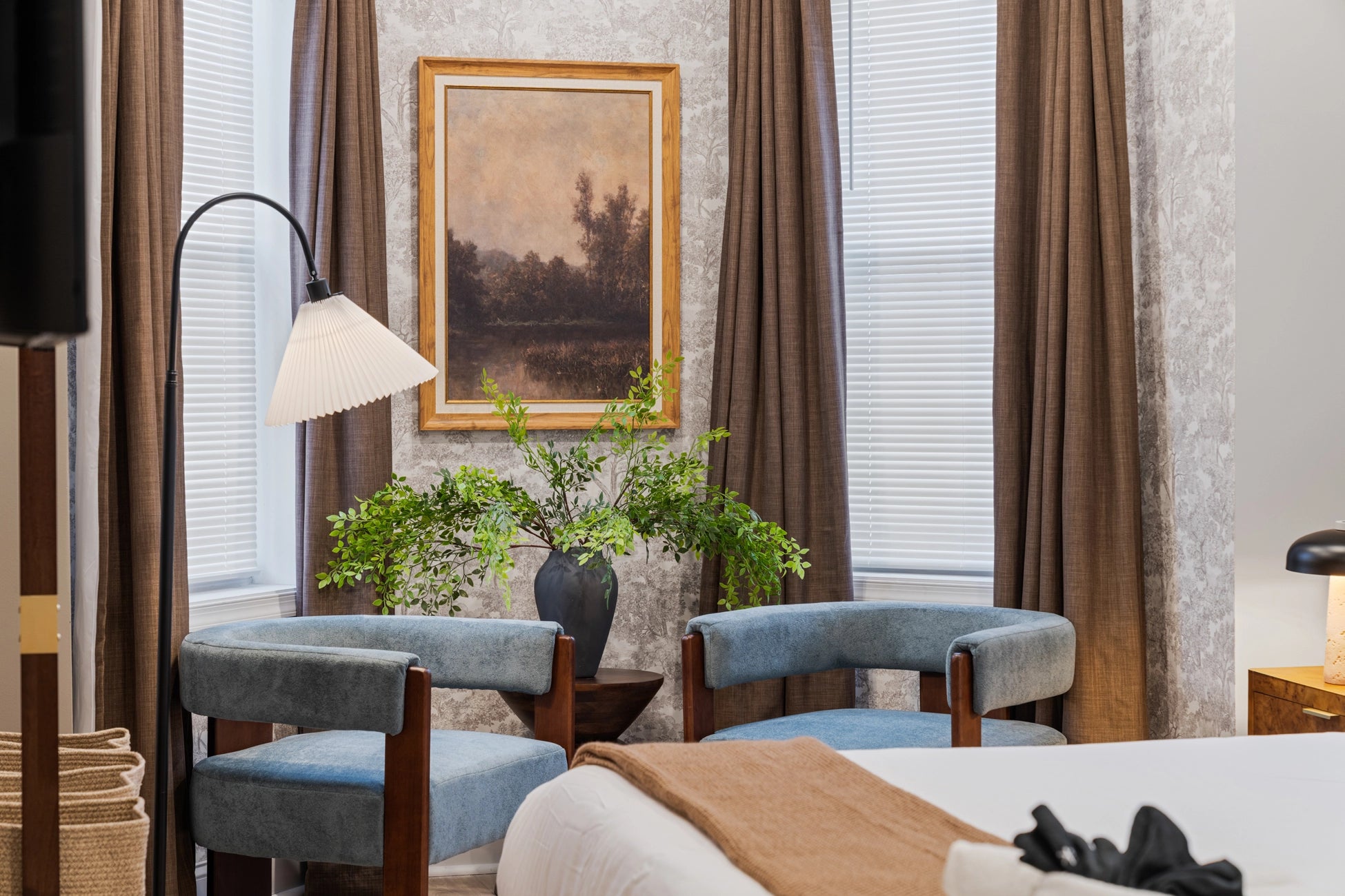 Airbnb Photography: Modern Brick Townhouse STR in Philadelphia PA