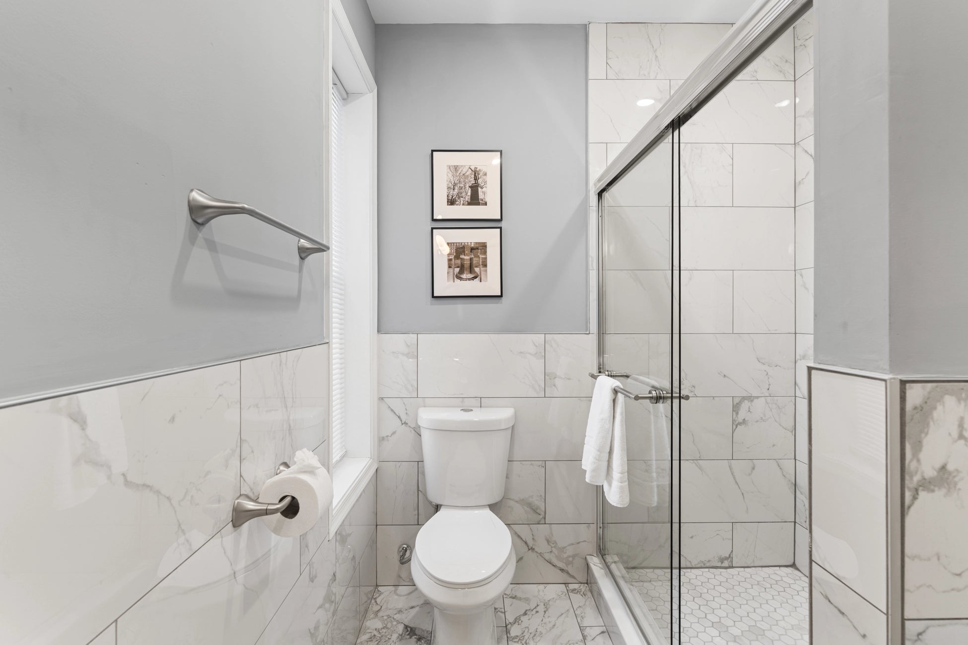 Airbnb Photography: Modern Brick Townhouse STR in Philadelphia PA