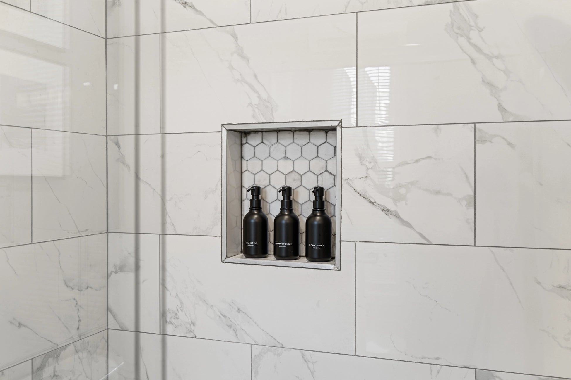 Airbnb Photography: Modern Brick Townhouse STR in Philadelphia PA