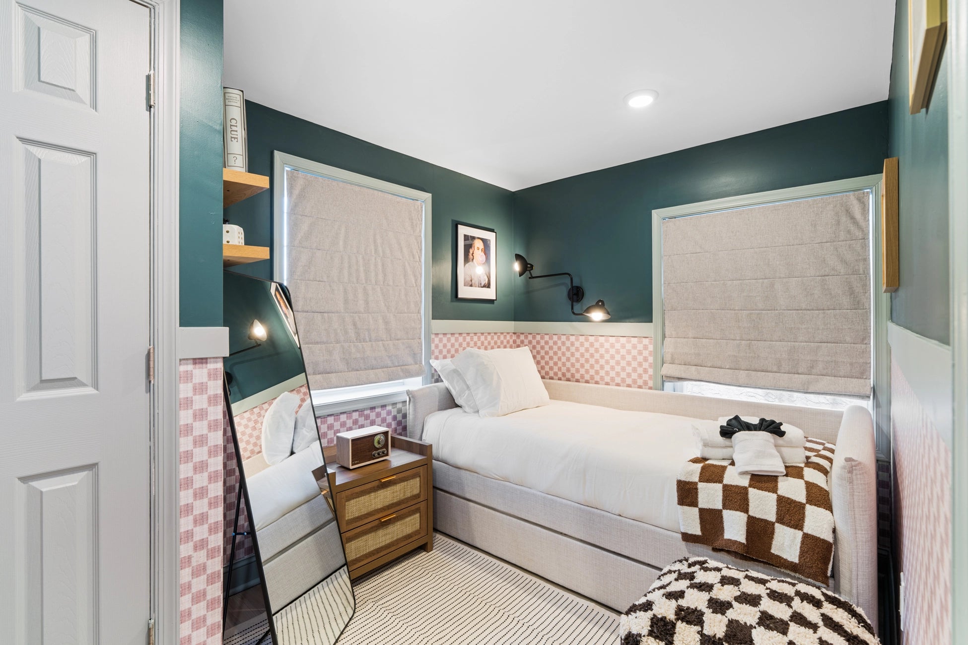 Airbnb Photography: Modern Brick Townhouse STR in Philadelphia PA