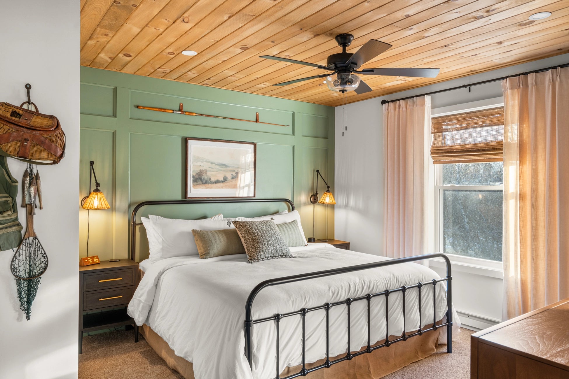 Dark Space Interior Airbnb Photography: Luxury Mountain Retreat in Albrightsville, PA