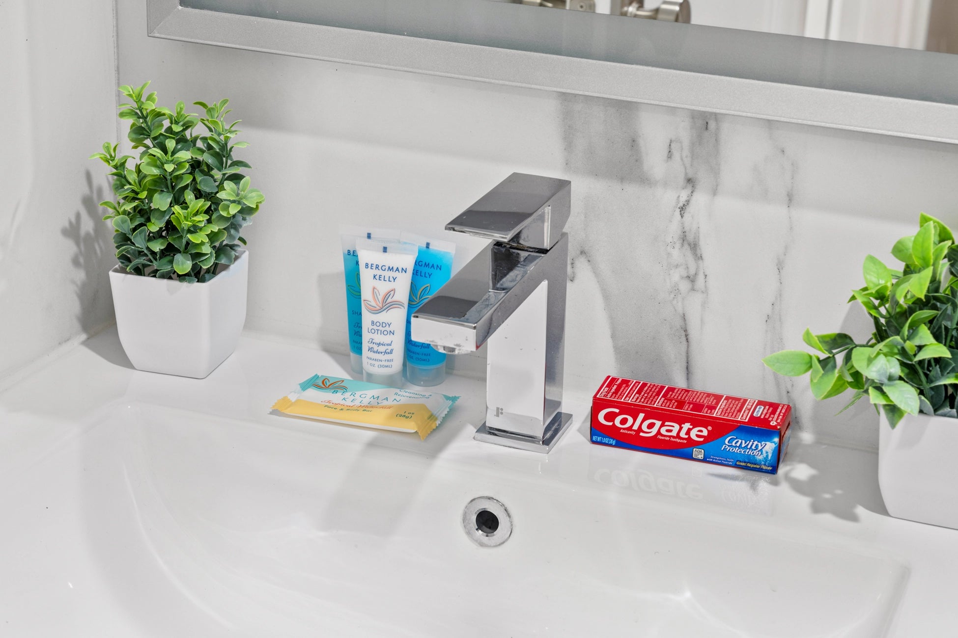 Airbnb Photography: Modern Apartment in Jersey City, NJ