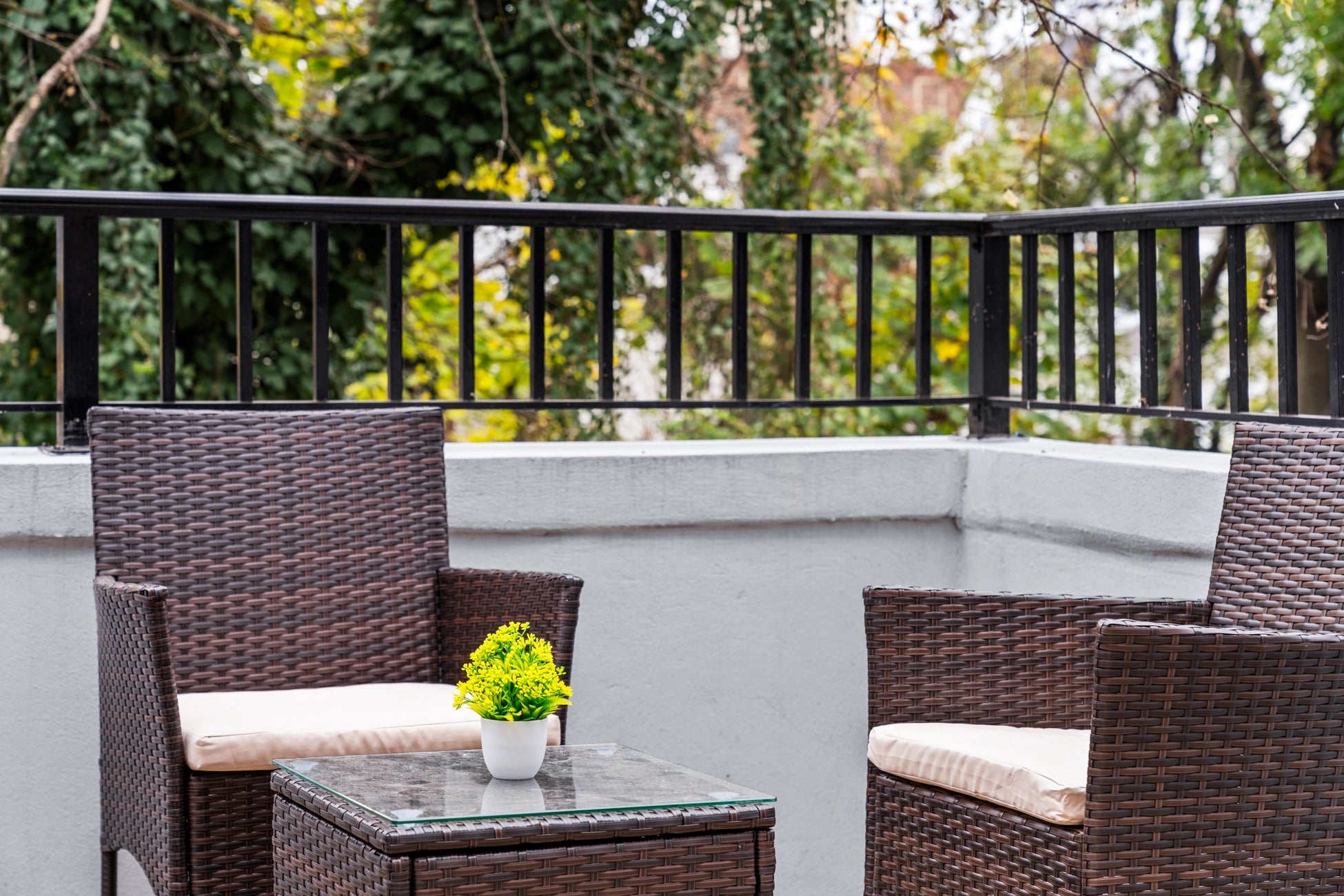 Airbnb Photography: Modern Apartment in Jersey City, NJ