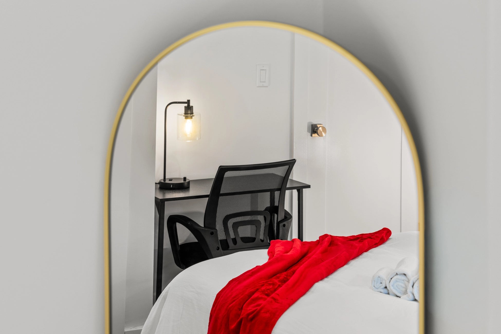 Airbnb Photography: Modern Apartment in Jersey City, NJ