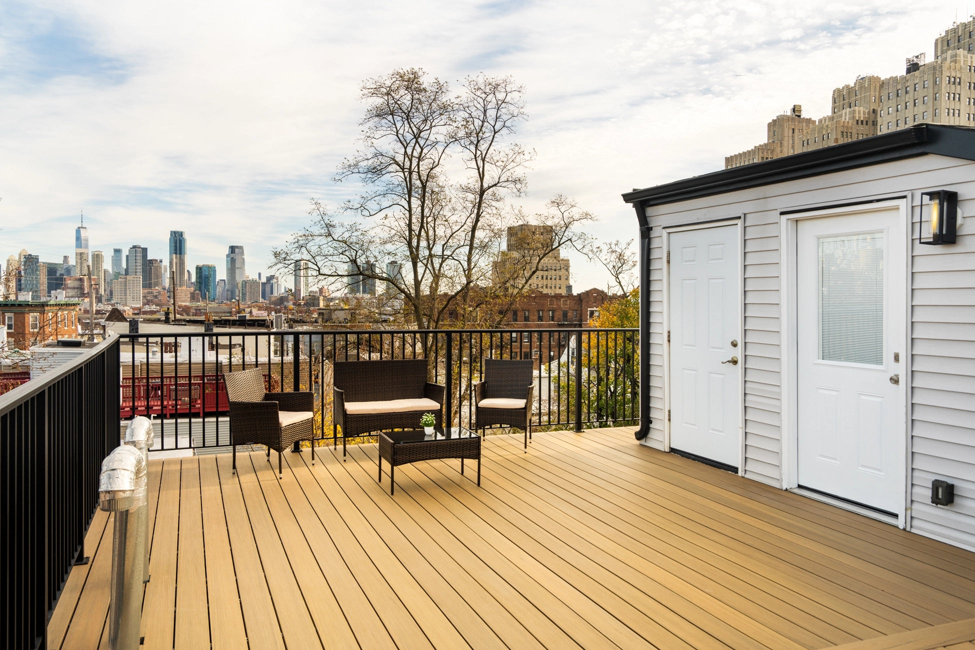 Airbnb Photography: Modern Duplex Apartment in Jersey City, NJ