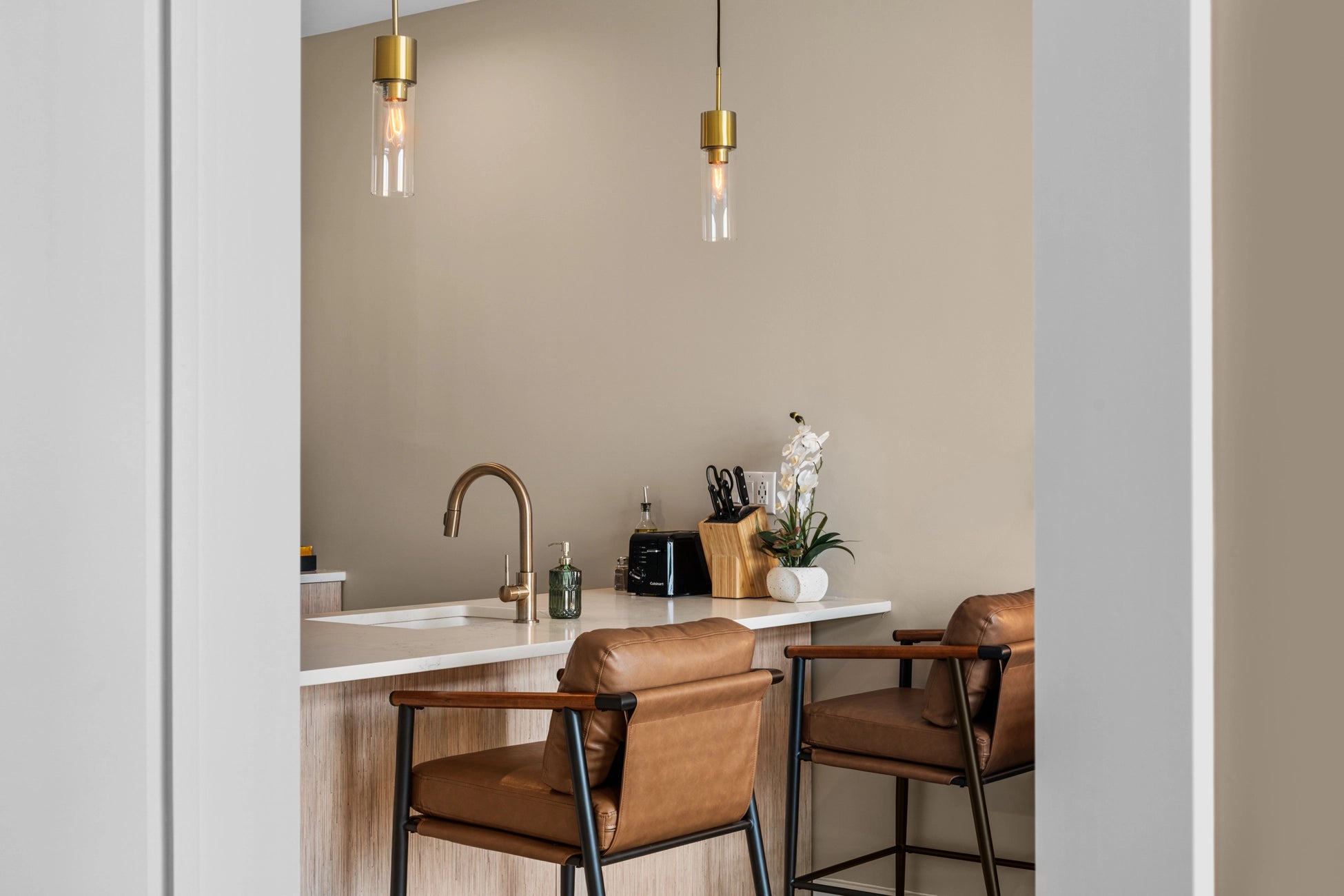 Airbnb Photography: The Edison | Philadelphia