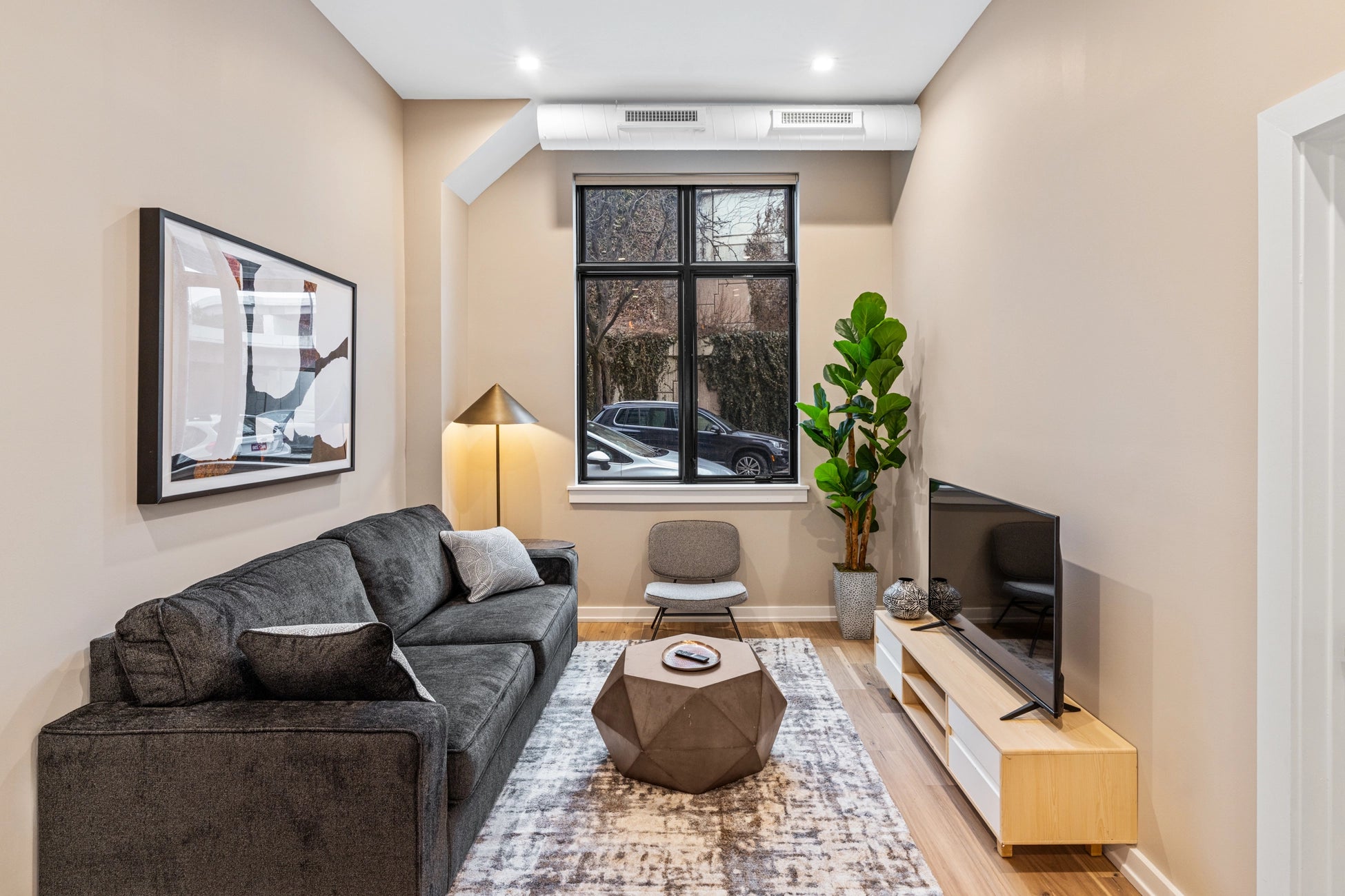 Airbnb Photography: The Edison | Philadelphia