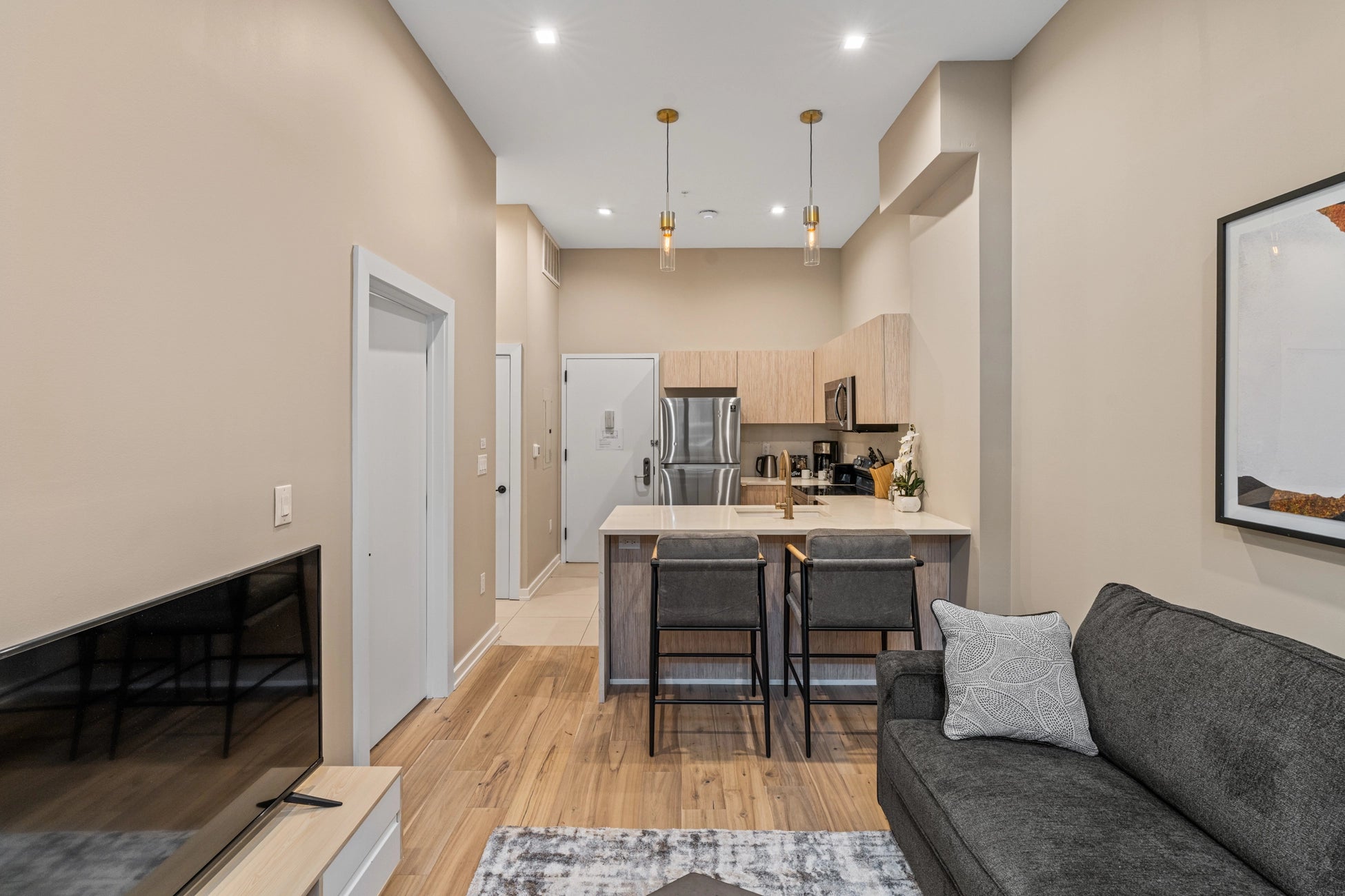 Airbnb Photography: The Edison | Philadelphia