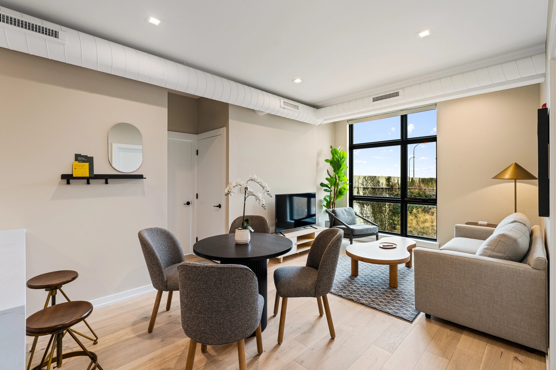 Airbnb Photography: The Edison | Philadelphia