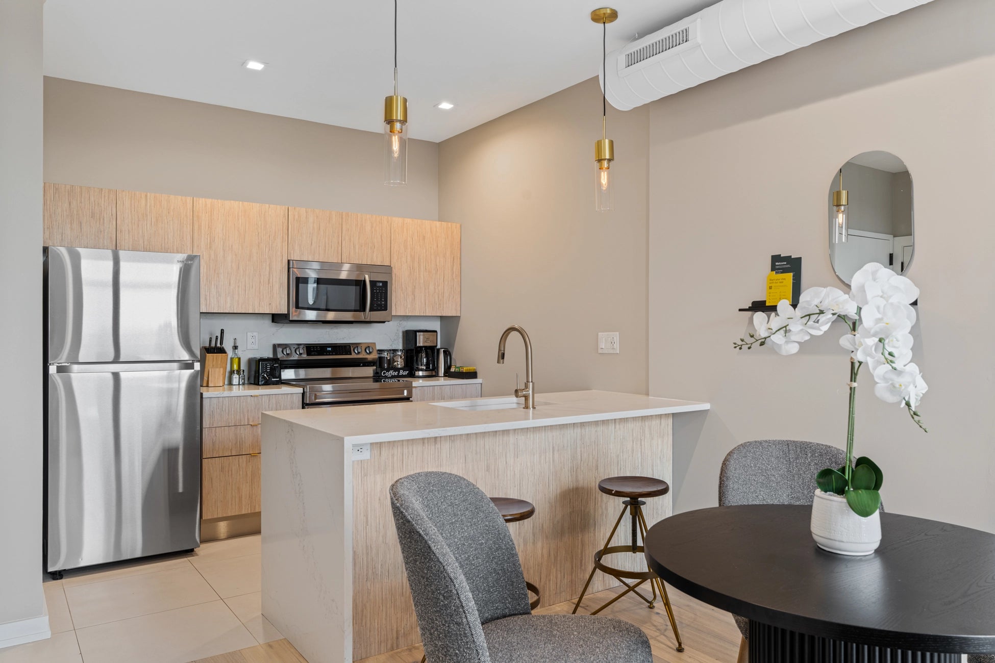 Airbnb Photography: The Edison | Philadelphia