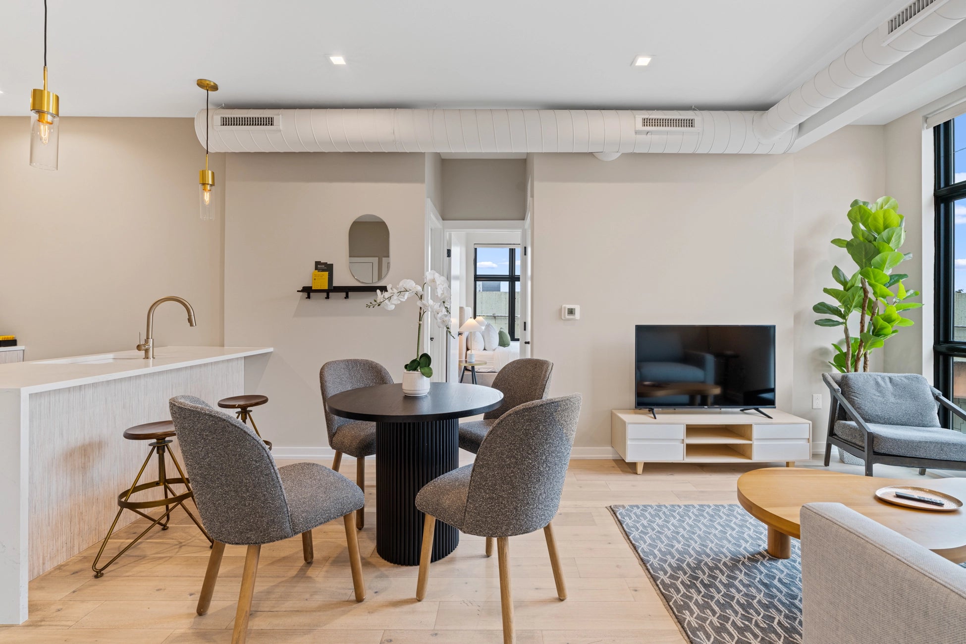 Airbnb Photography: The Edison | Philadelphia