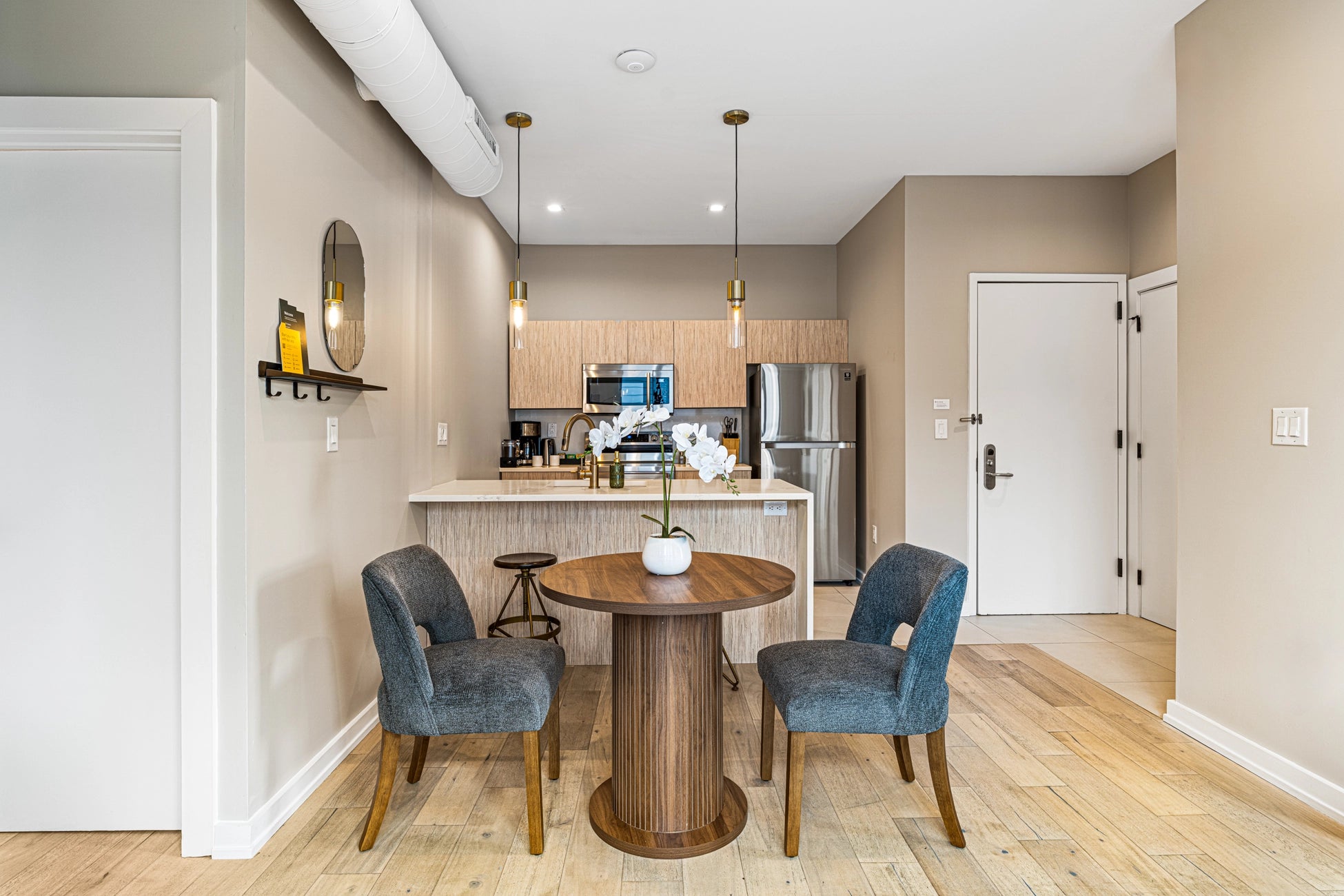 Airbnb Photography: The Edison | Philadelphia