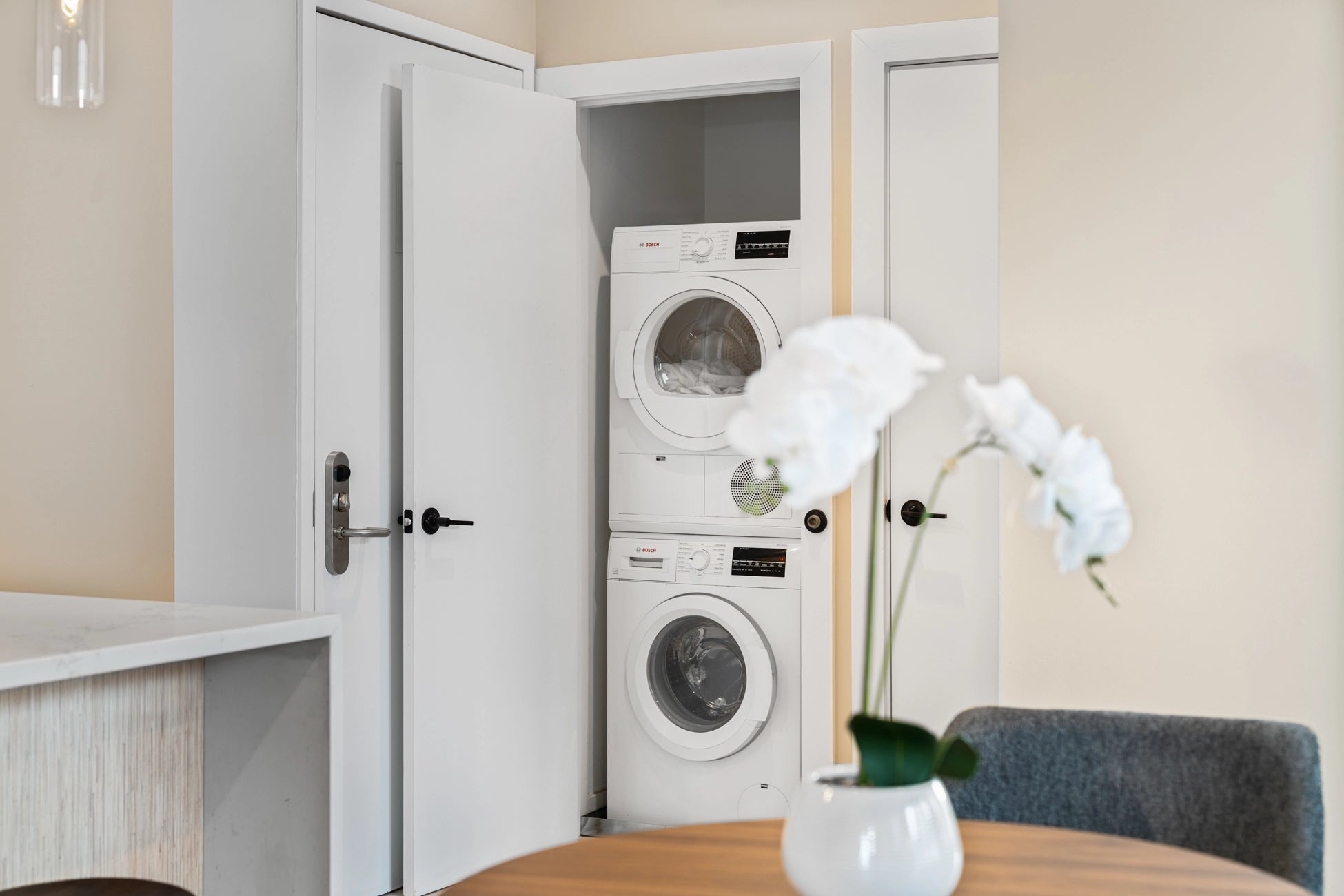 Airbnb Photography: The Edison | Philadelphia