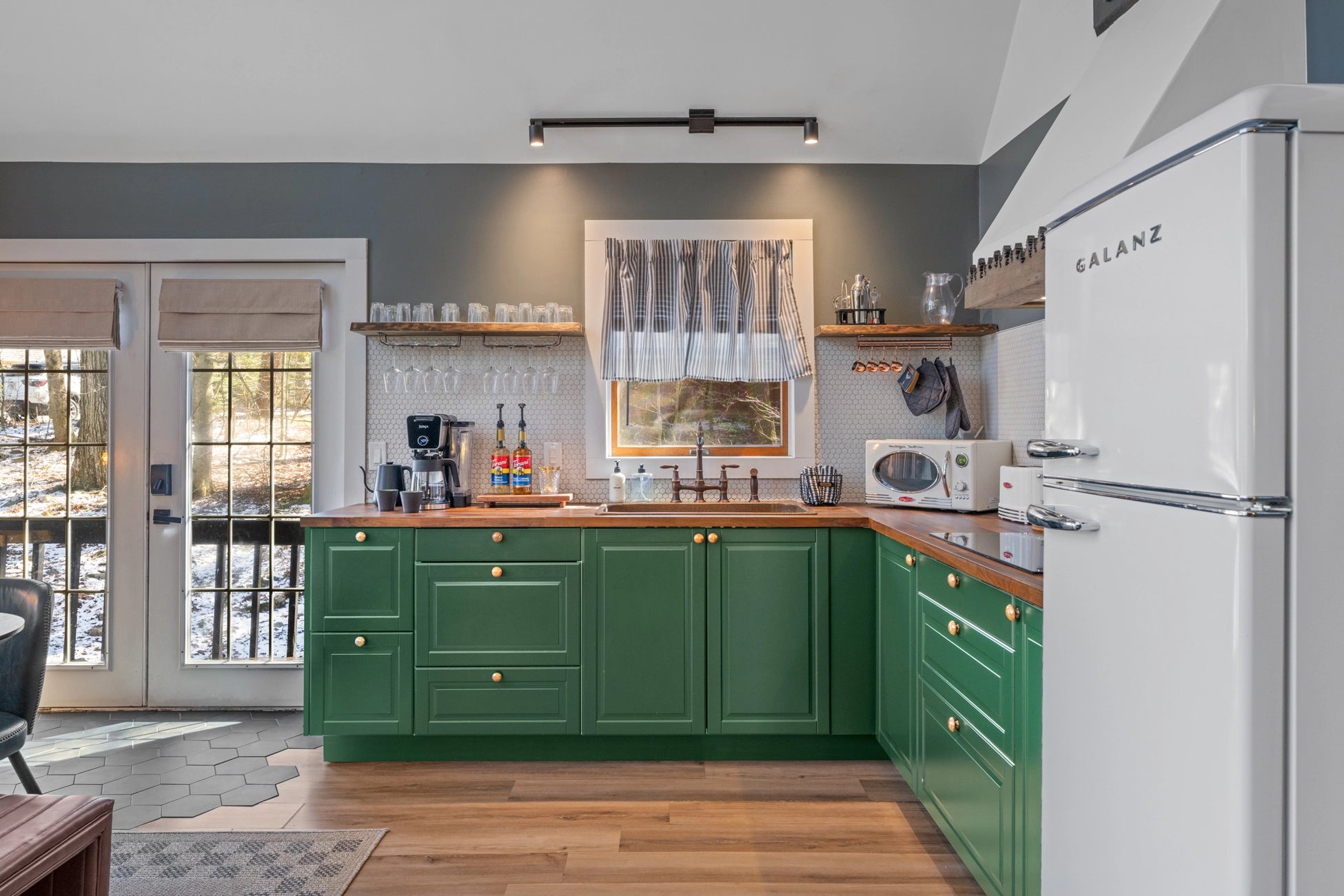 Airbnb Photography Tobyhanna PA | The Scout House