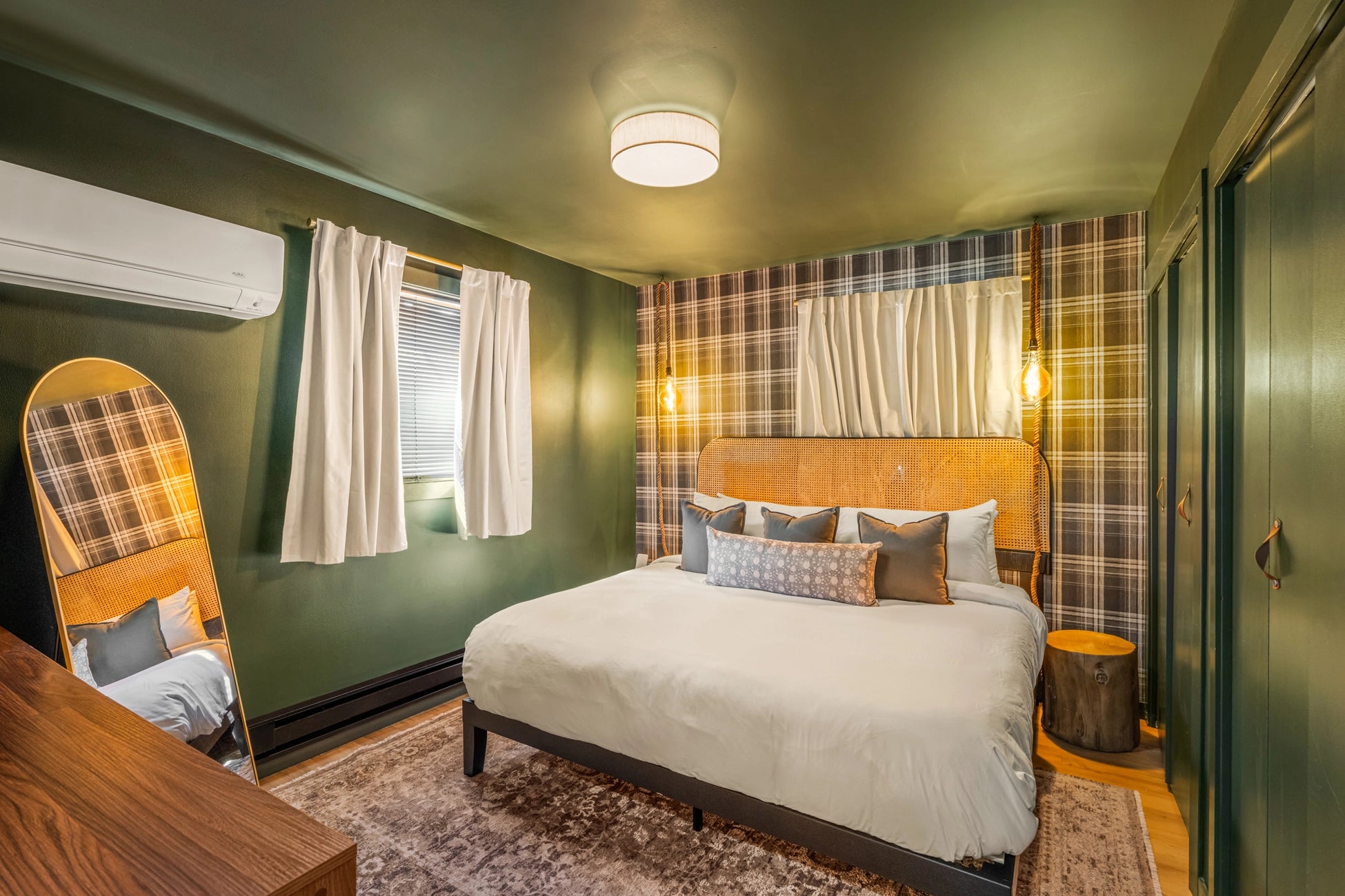 Airbnb Photography Tobyhanna PA | The Scout House