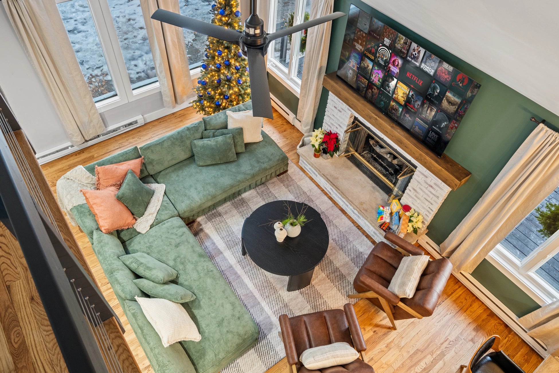 Airbnb Photography: Stunning STR Cabin in East Stroudsburg PA