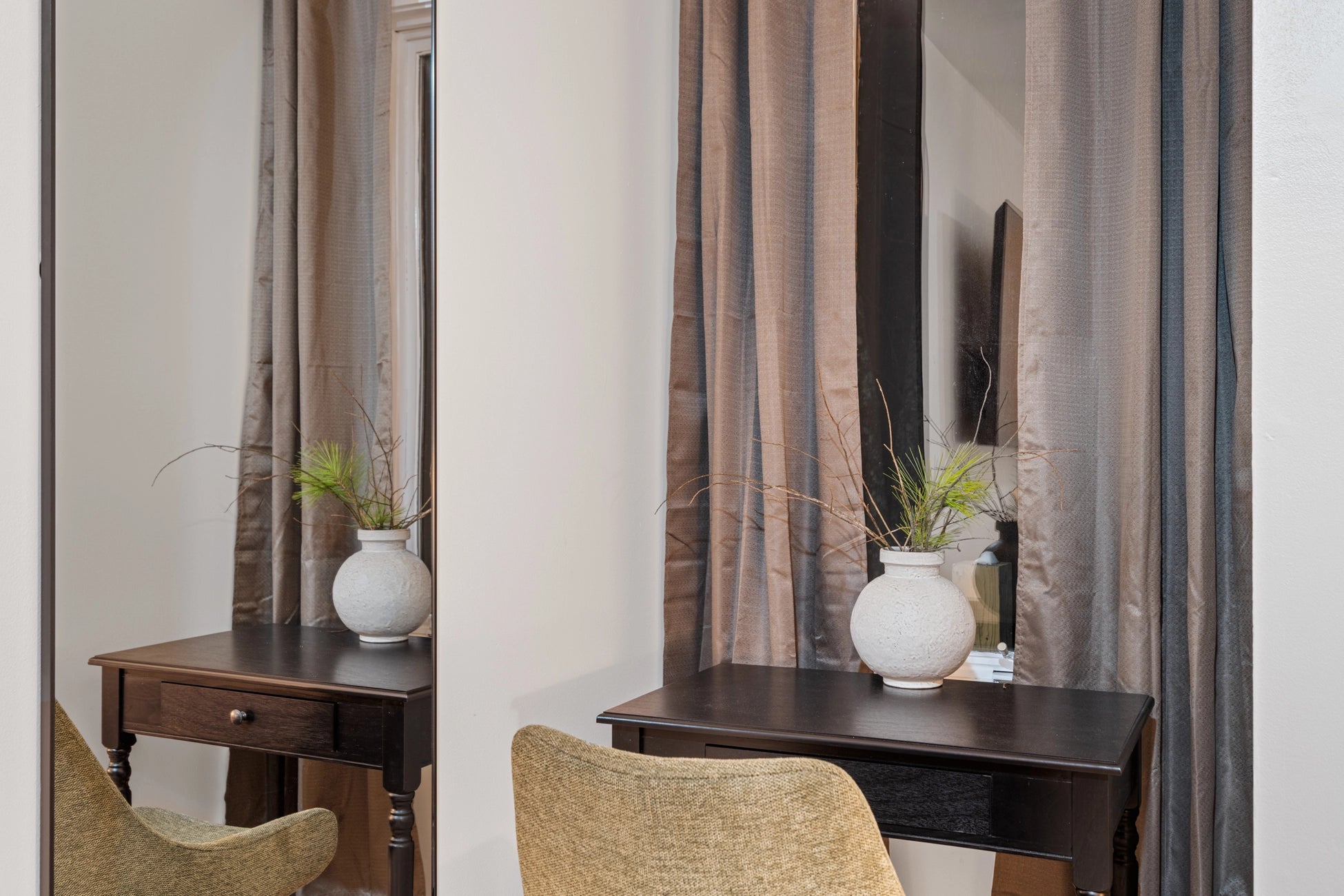 Airbnb Photography: Stunning STR Cabin in East Stroudsburg PA