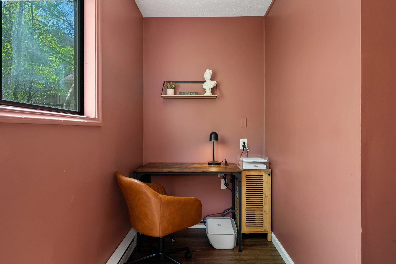 Airbnb Photography: Tranquil Poconos Cabin in Tobyhanna, PA