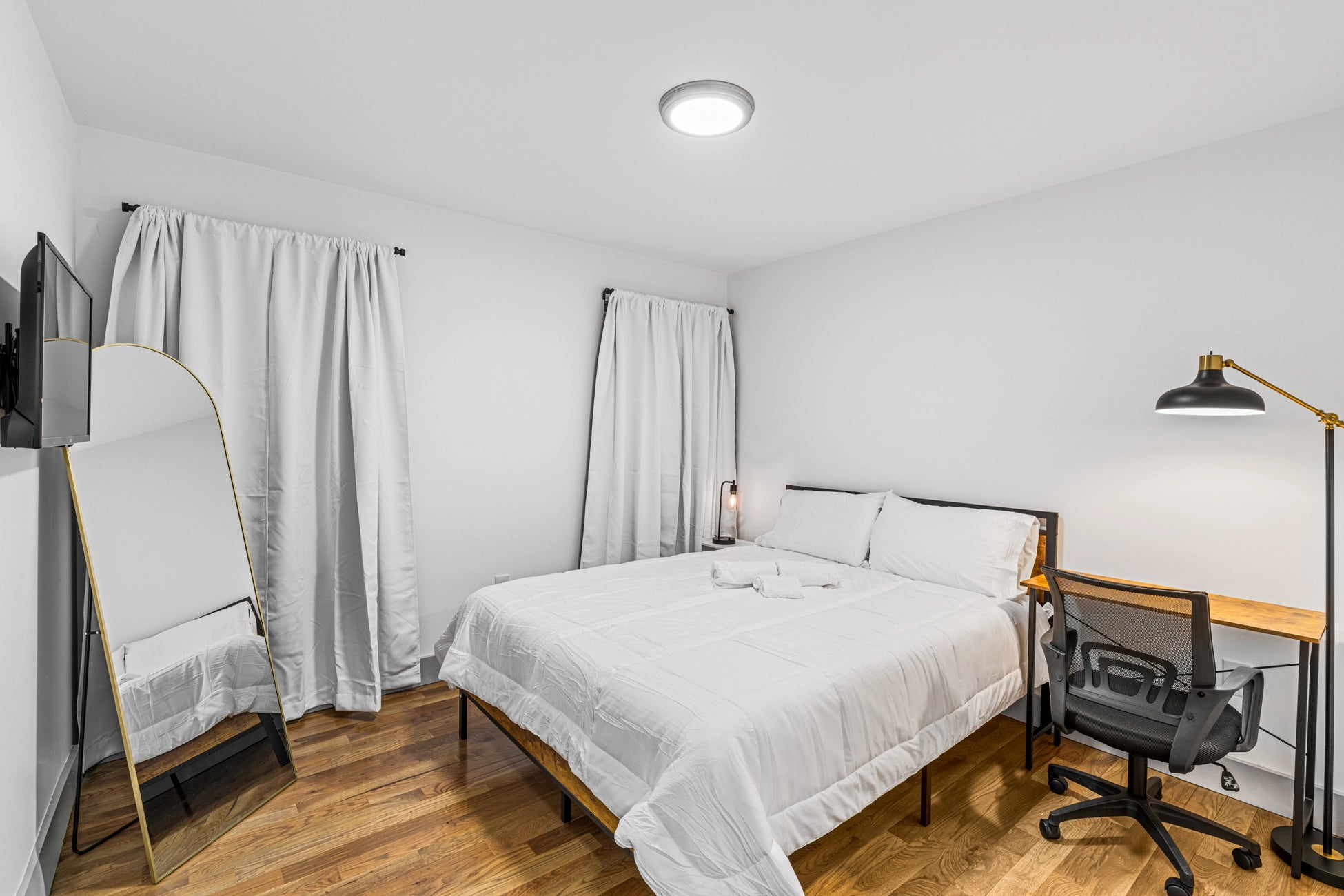 Airbnb Photography: Modern Multi-Unit Rental in Newark, NJ
