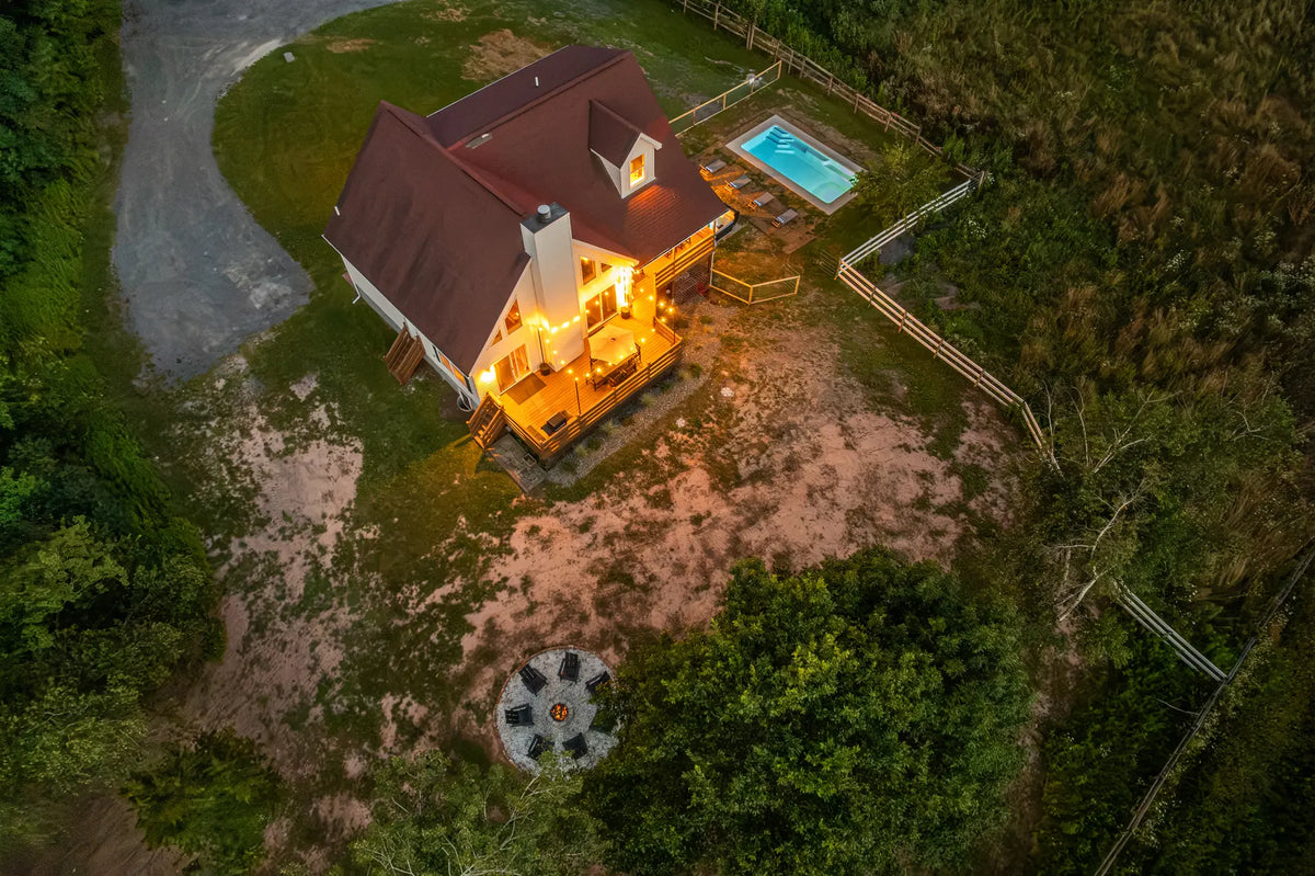 Airbnb Photography in Saugerties, NY | Twilight Mountain Retreat