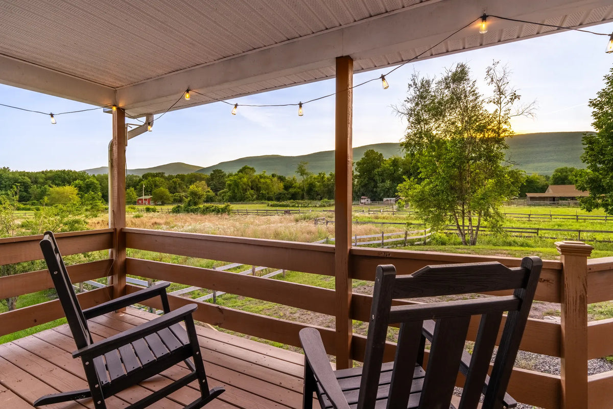 Airbnb Photography in Saugerties, NY | Twilight Mountain Retreat