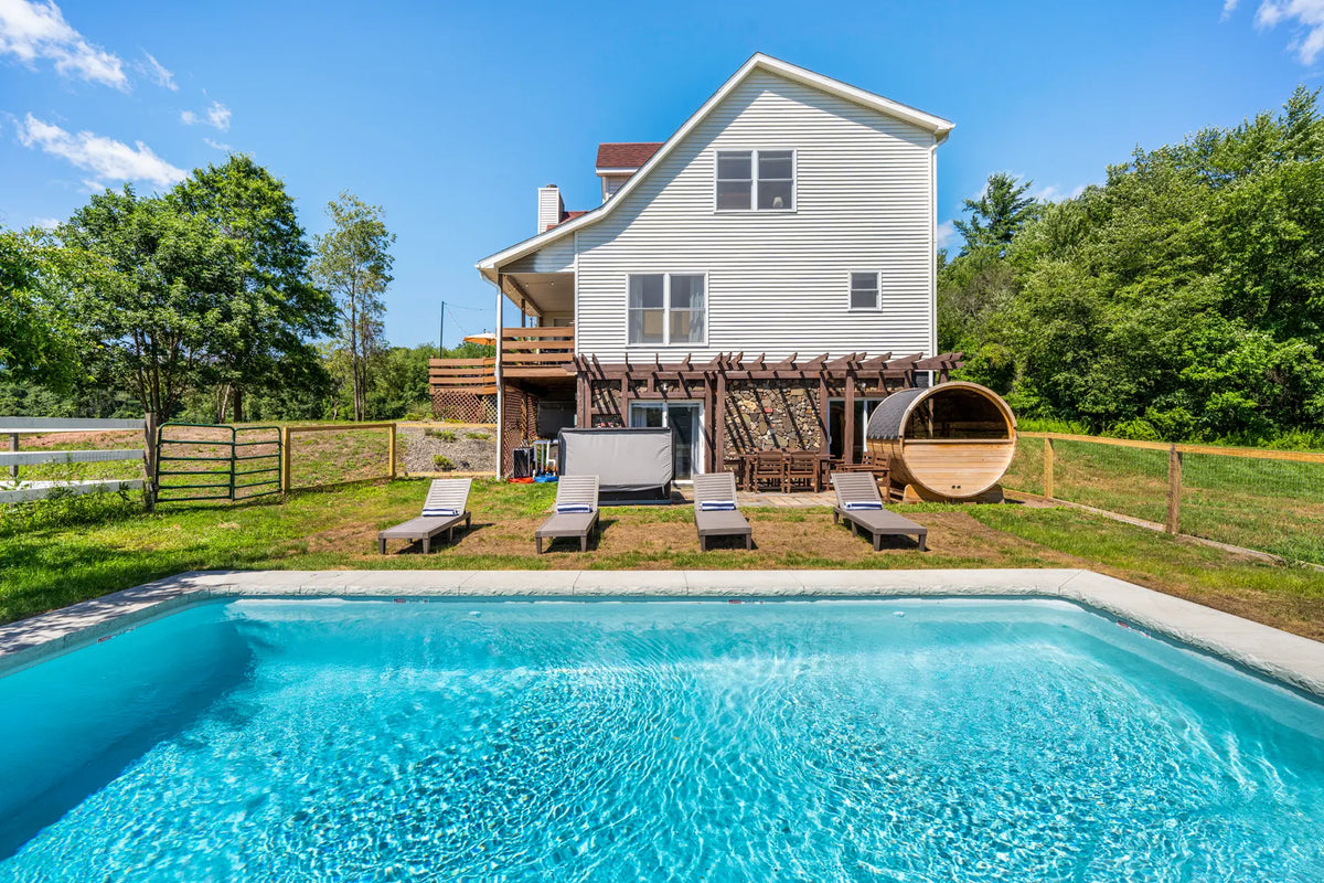 Airbnb Photography in Saugerties, NY | Twilight Mountain Retreat