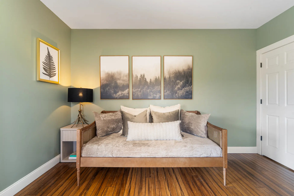 Airbnb Photography in Saugerties, NY | Twilight Mountain Retreat