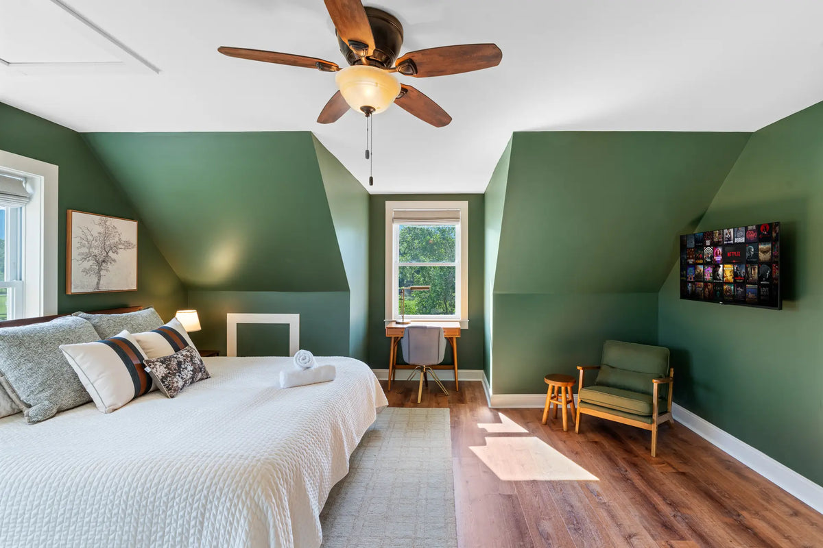 Airbnb Photography in Saugerties, NY | Twilight Mountain Retreat