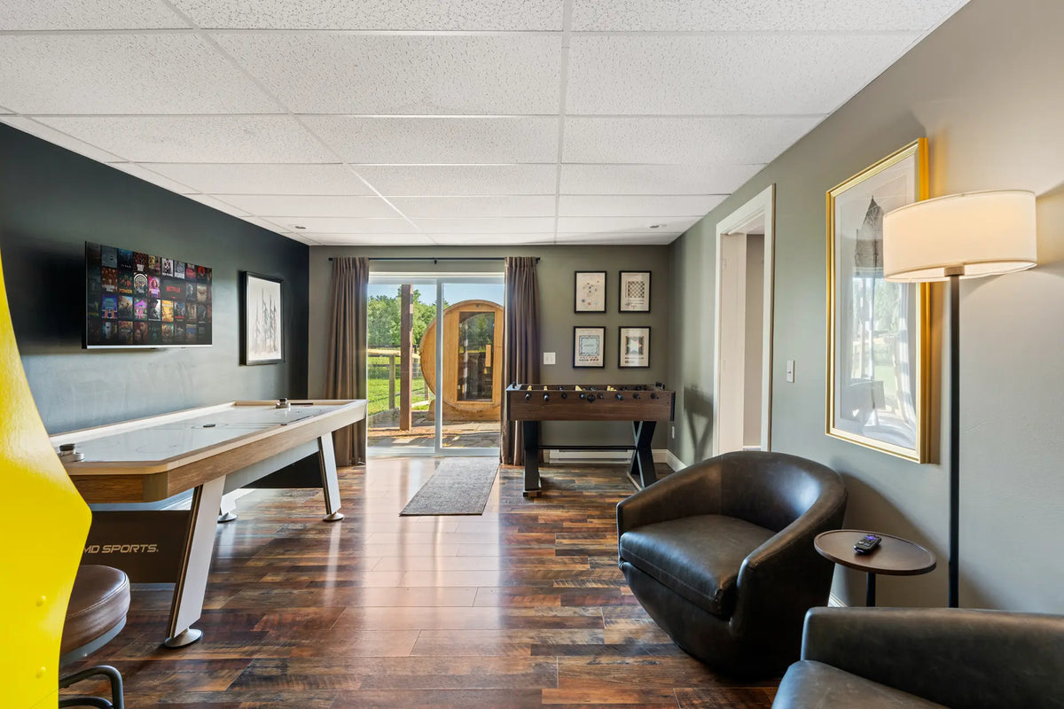 Airbnb Photography in Saugerties, NY | Twilight Mountain Retreat
