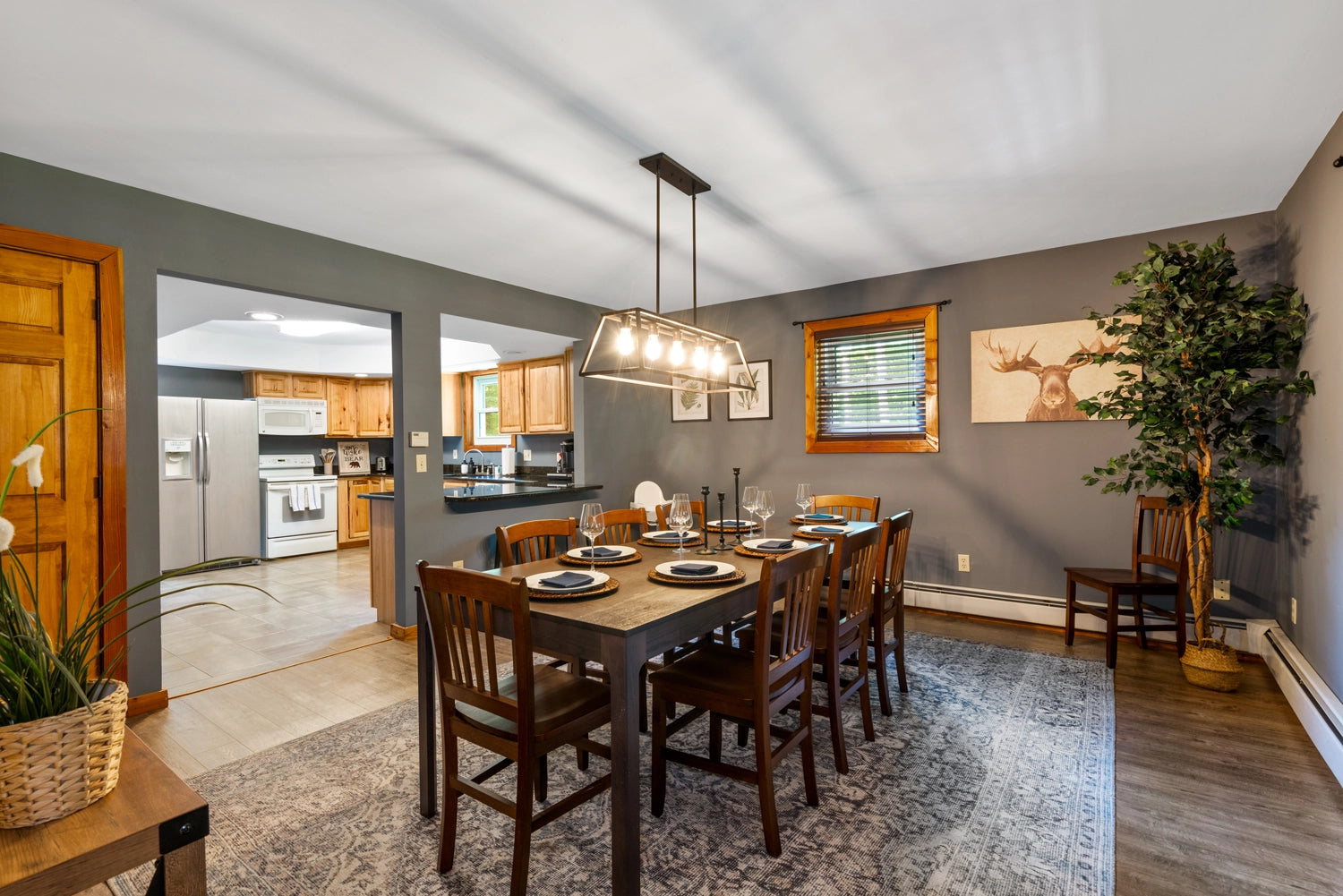 Airbnb Photography: Charming Cottage Retreat in Long Pond