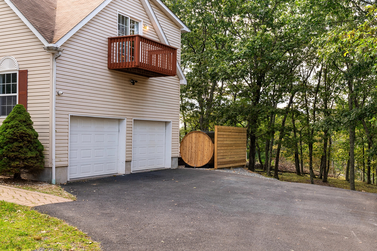 Airbnb Photography: Modern Retreat at Penn Estates, East Stroudsburg