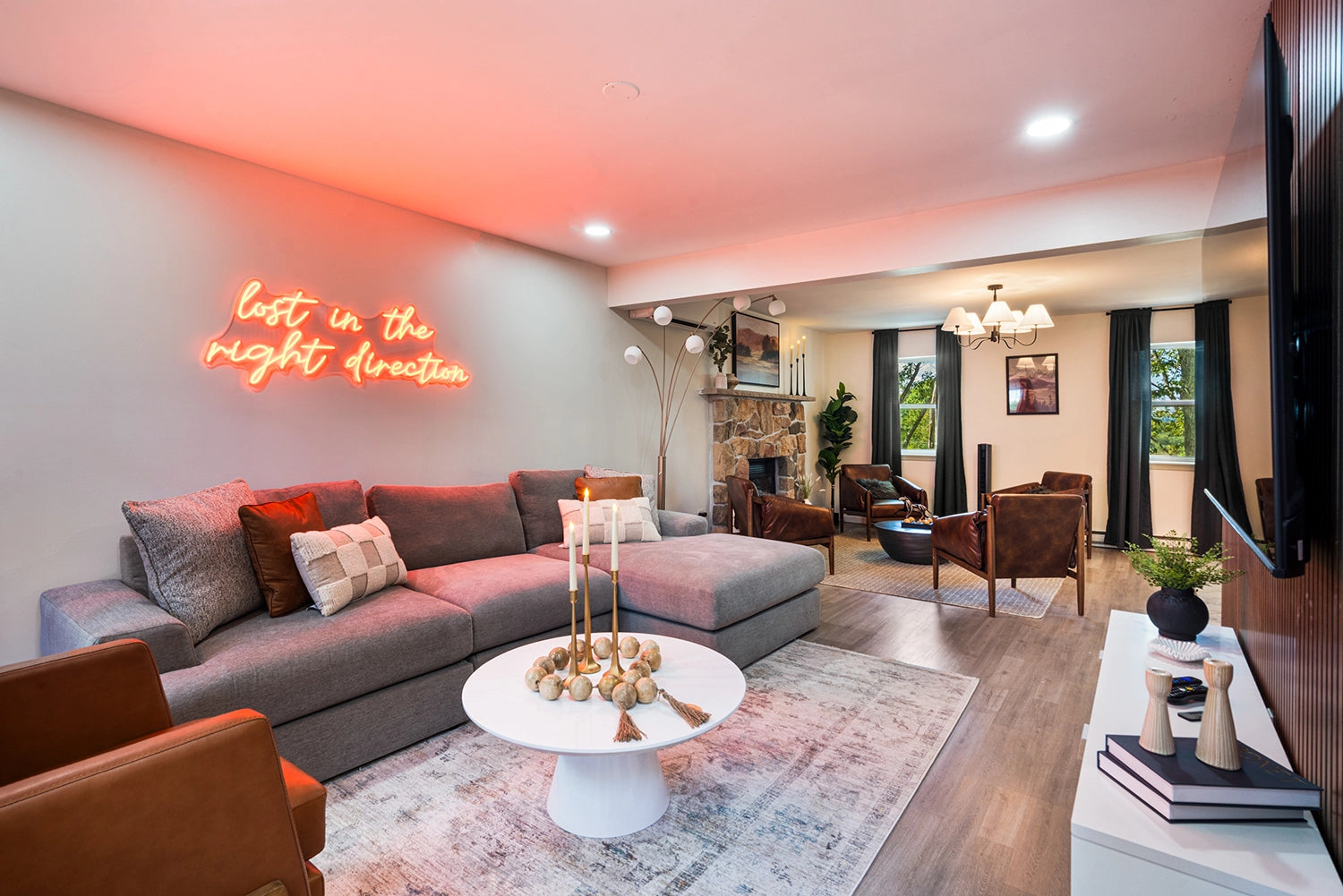 Airbnb Photography: Modern Retreat at Penn Estates, East Stroudsburg