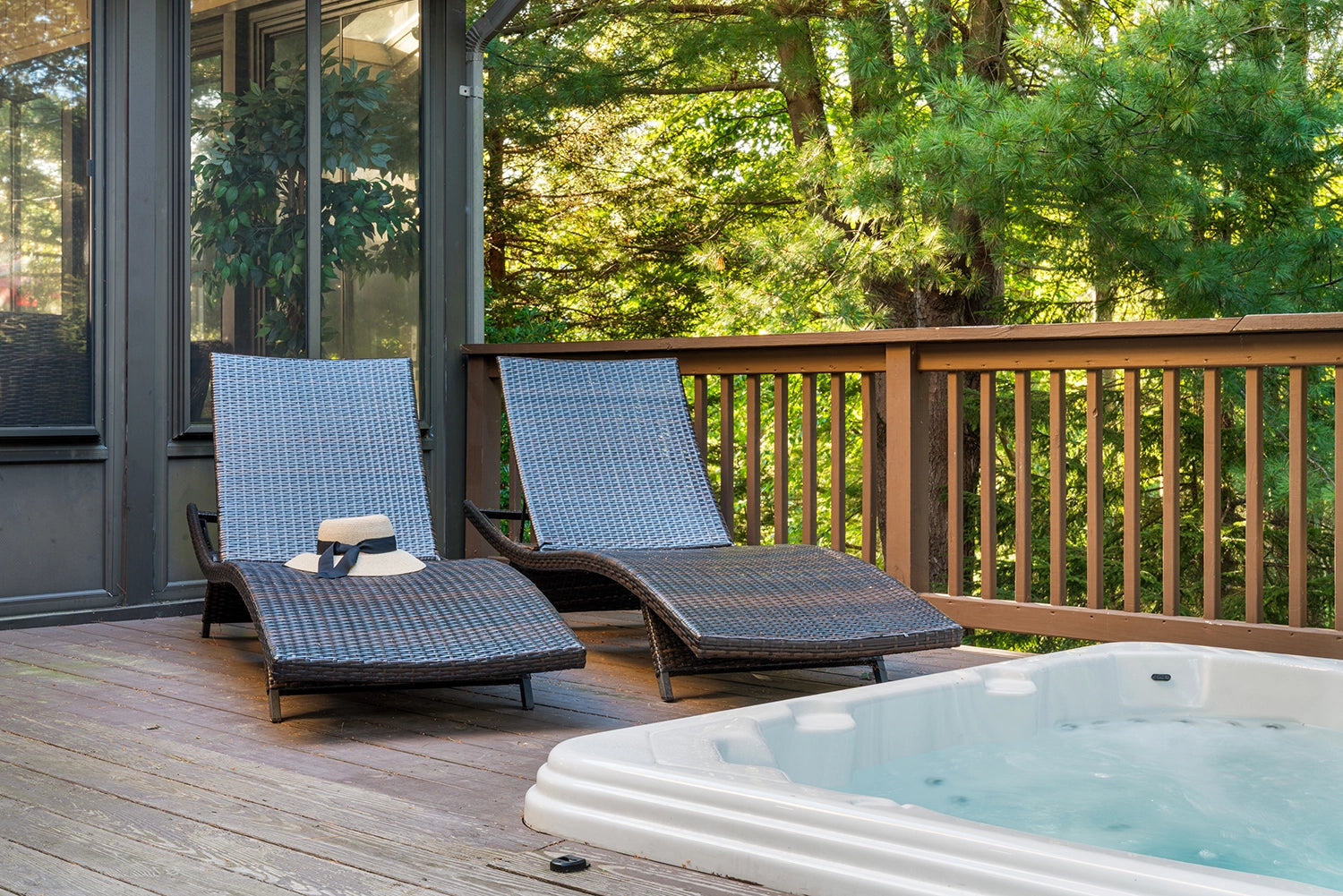 Airbnb Photography: Modern Retreat in Long Pond, PA