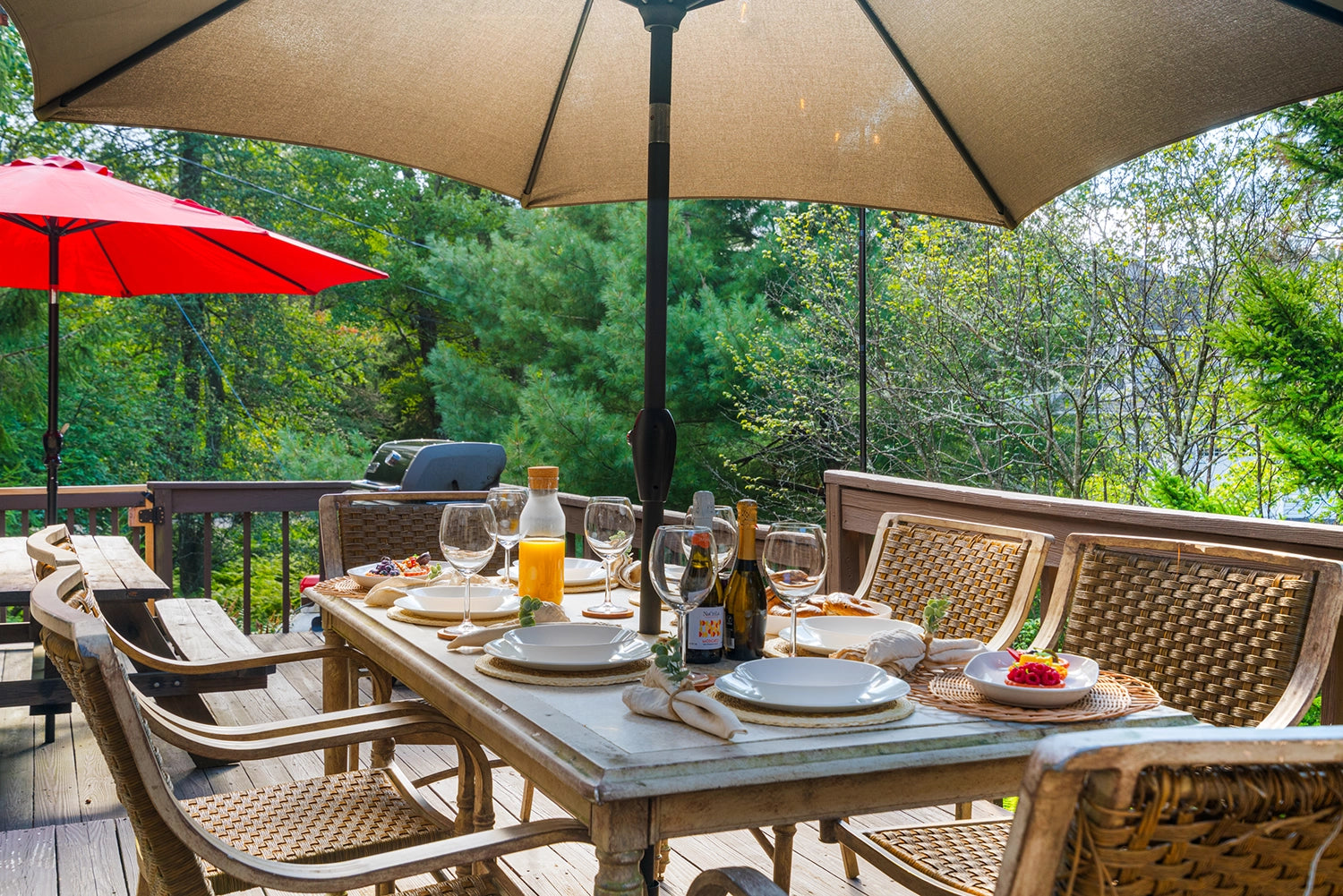 Airbnb Photography: Modern Retreat in Long Pond, PA