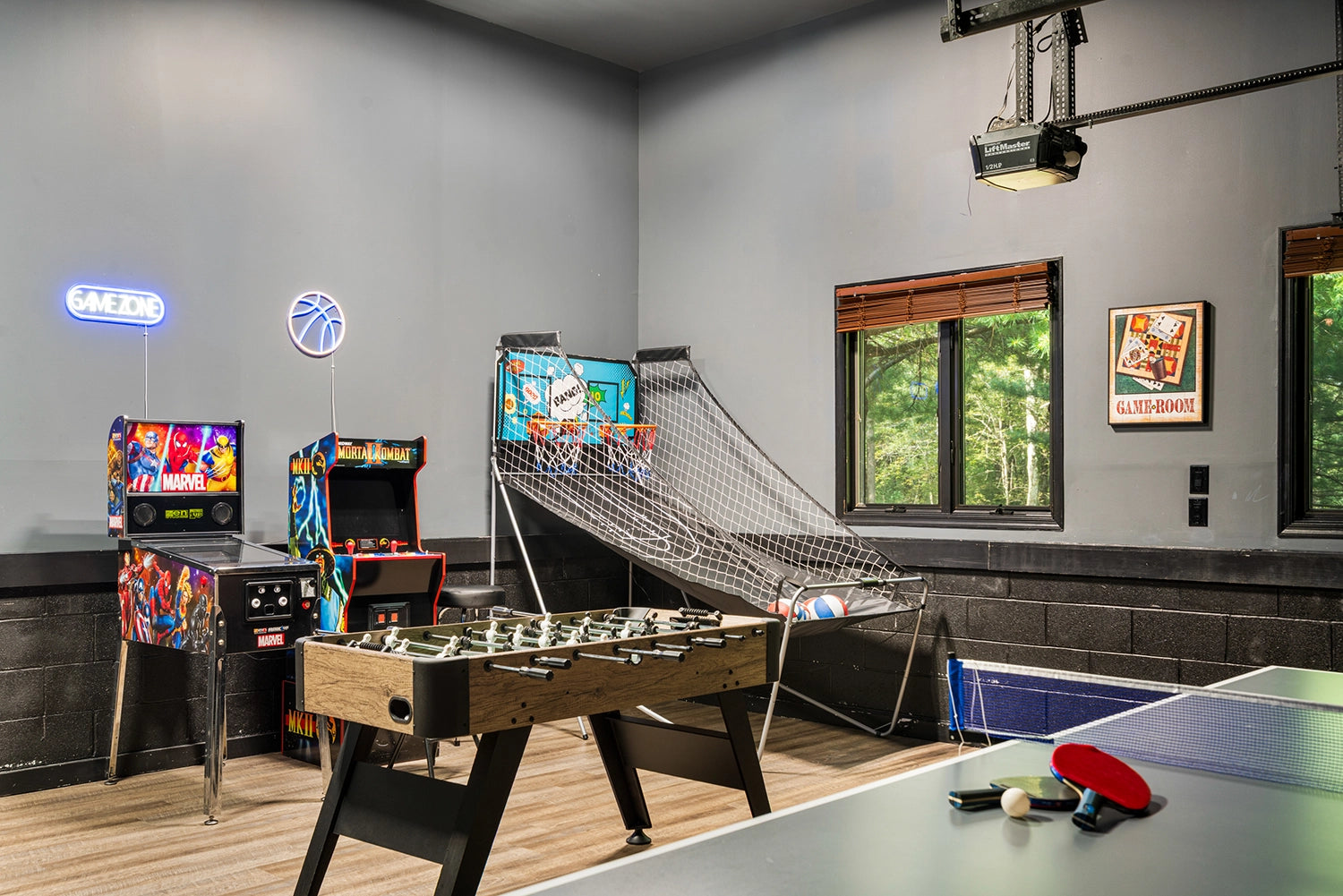 Airbnb Photography: Modern Retreat in Long Pond, PA