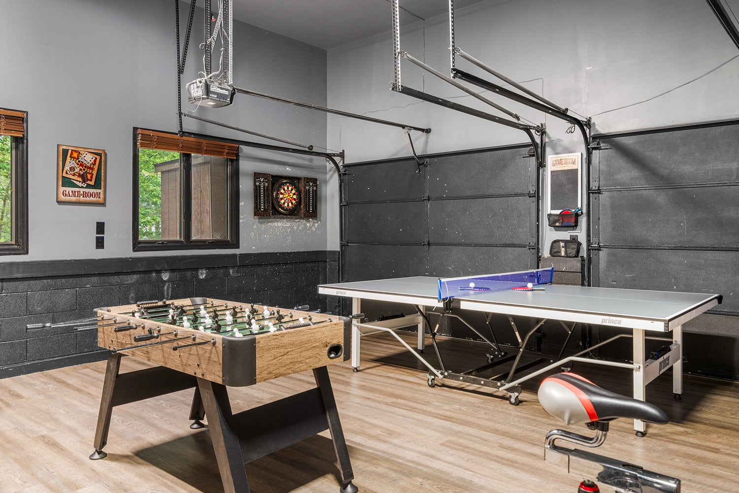 Airbnb Photography: Modern Retreat in Long Pond, PA