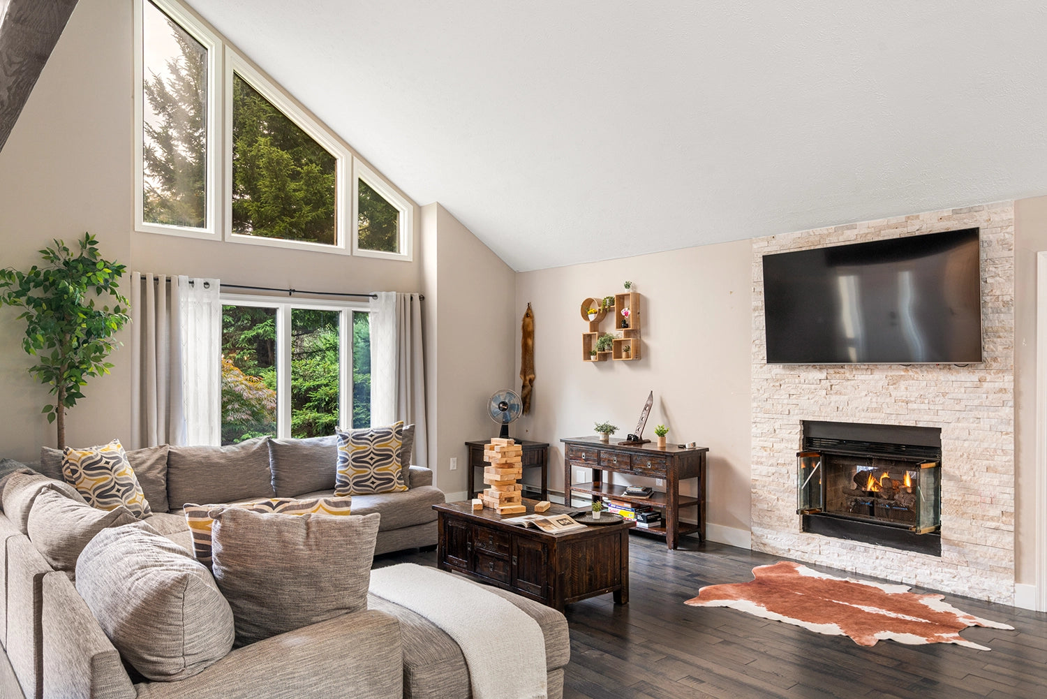 Airbnb Photography: Modern Retreat in Long Pond, PA