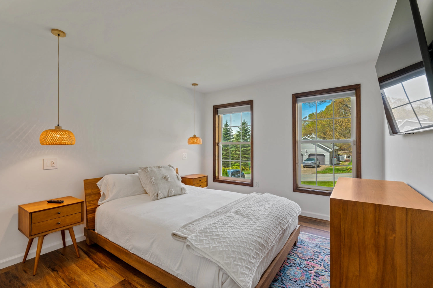 Airbnb Photography: Serene Poconos Escape in Tobyhanna, PA