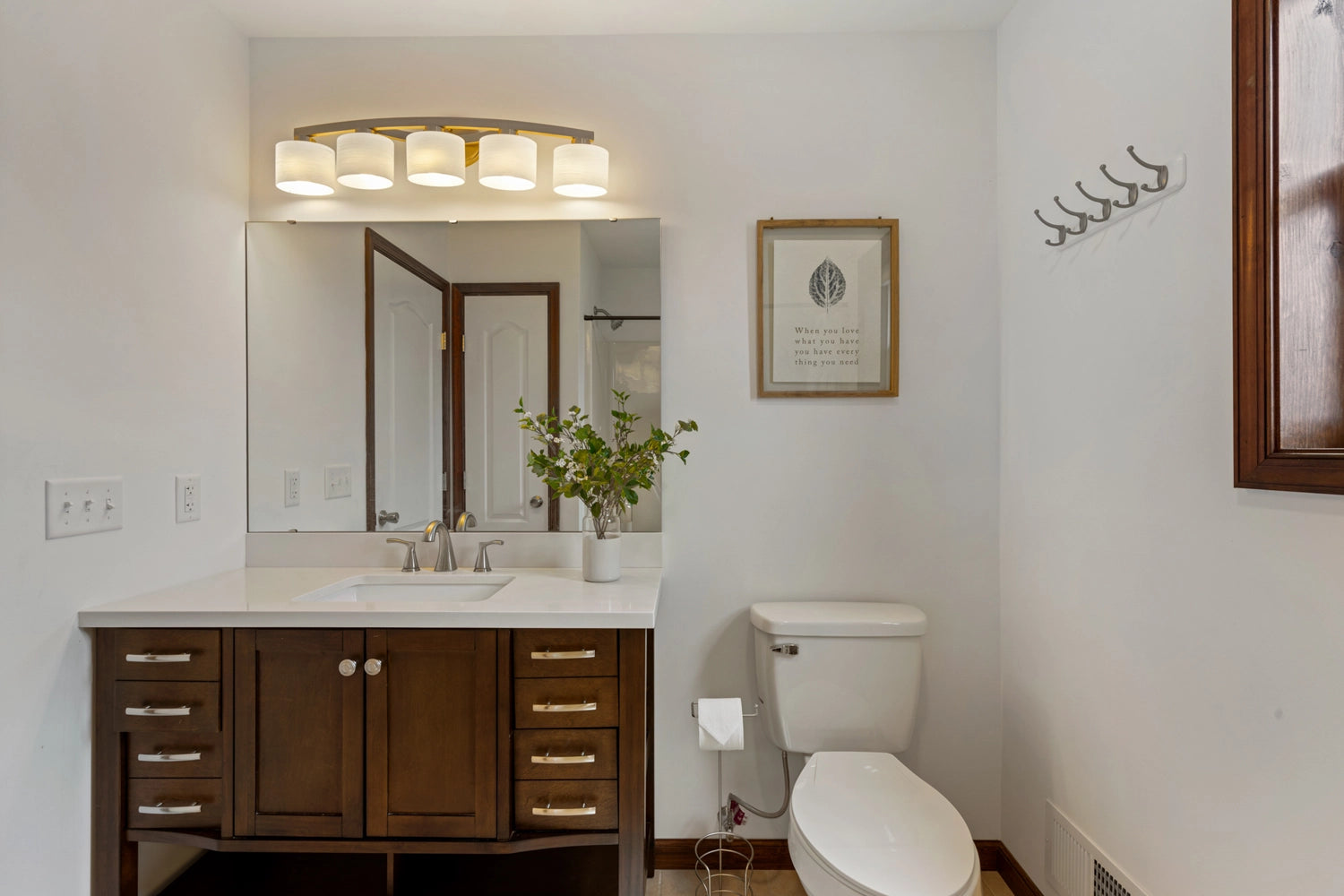 Airbnb Photography: Serene Poconos Escape in Tobyhanna, PA