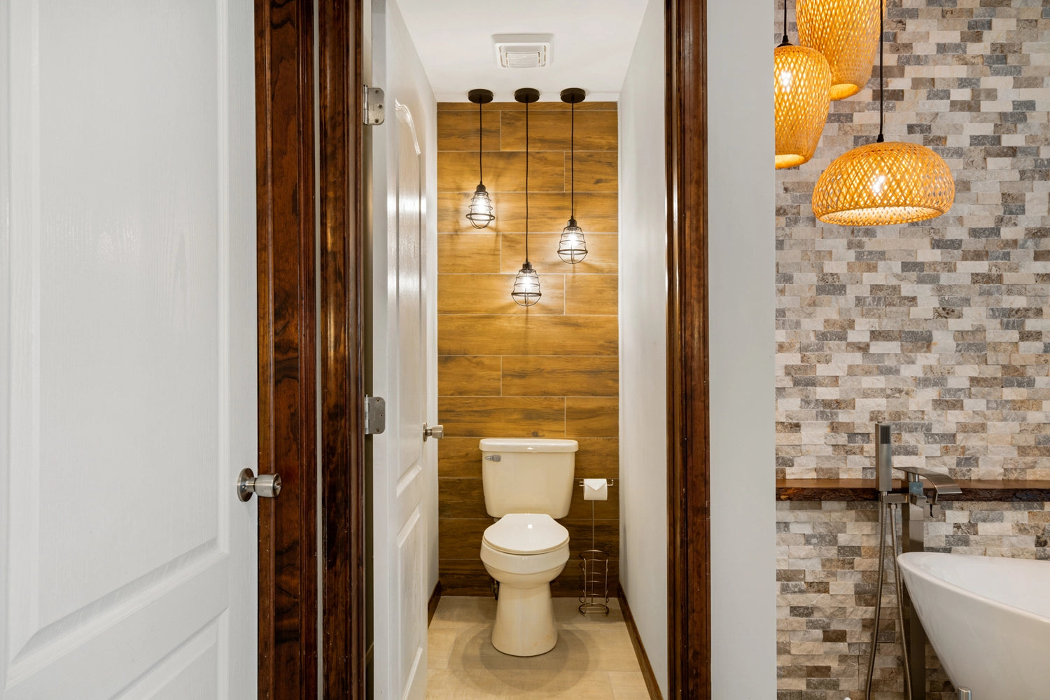 Airbnb Photography: Serene Poconos Escape in Tobyhanna, PA