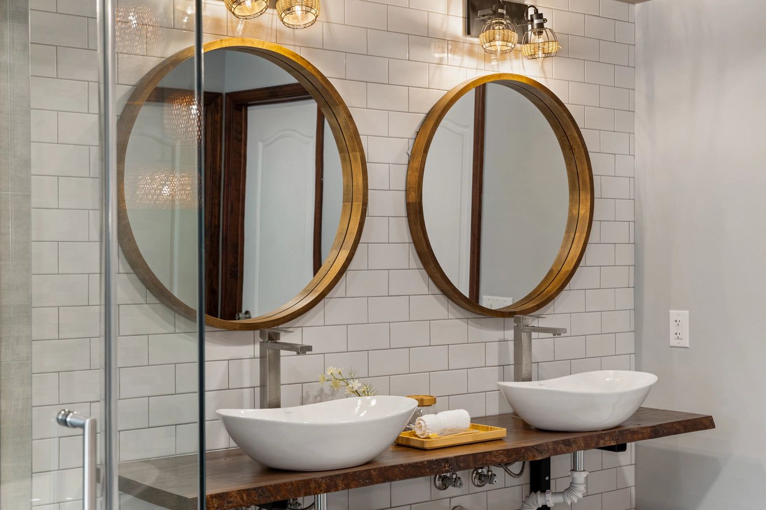 Airbnb Photography: Serene Poconos Escape in Tobyhanna, PA