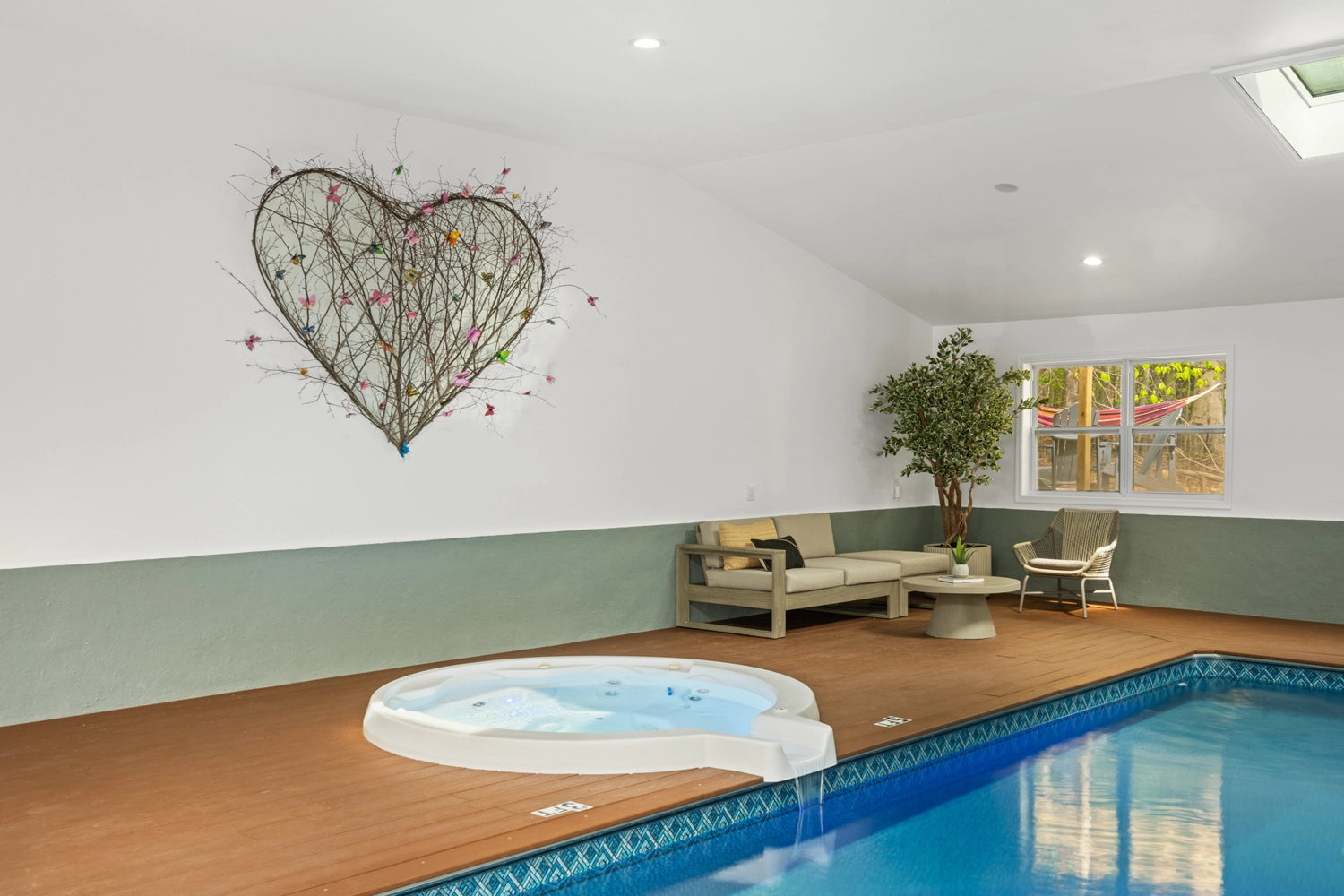 Airbnb Photography: Serene Poconos Escape in Tobyhanna, PA