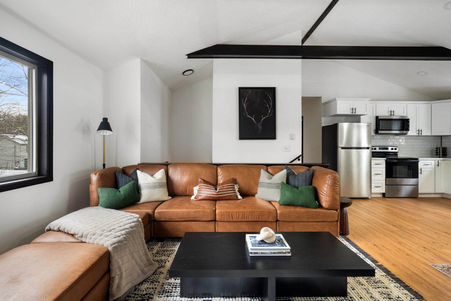 Airbnb Photography: Modern Chalet with Game Room in Tobyhanna, PA