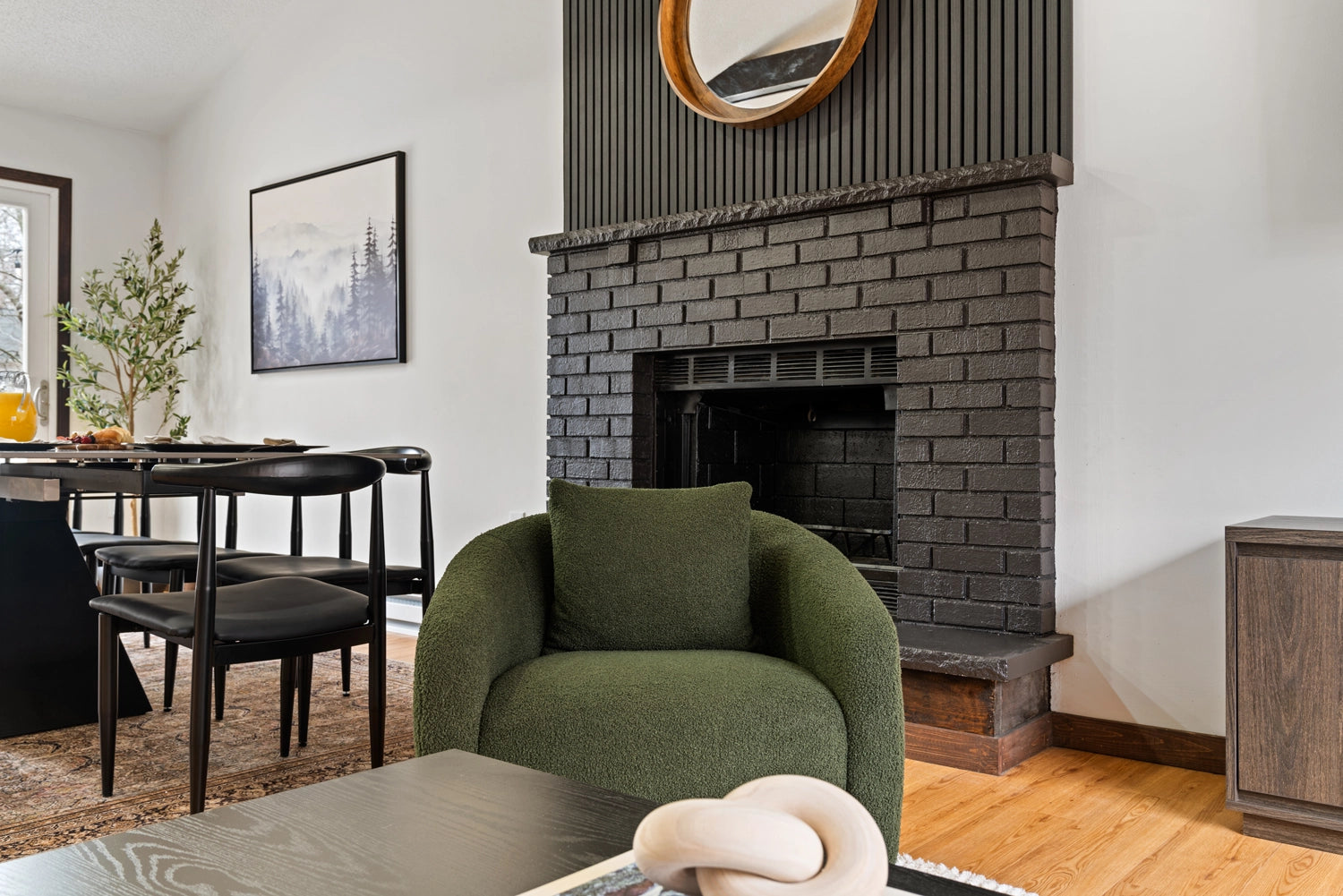 Airbnb Photography: Modern Chalet with Game Room in Tobyhanna, PA