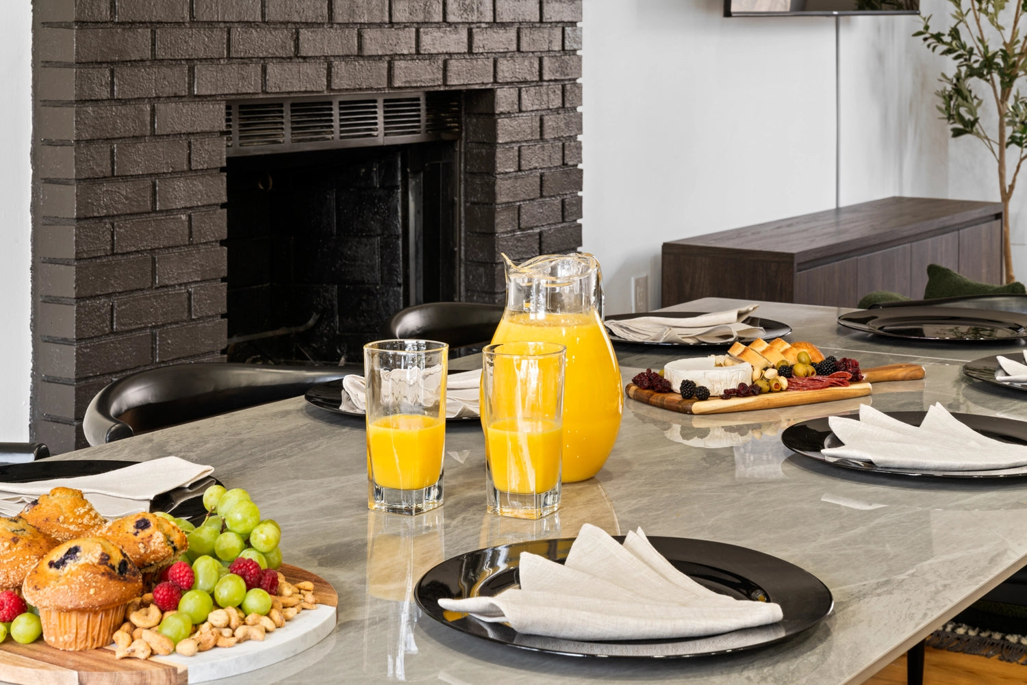 Airbnb Photography: Modern Chalet with Game Room in Tobyhanna, PA