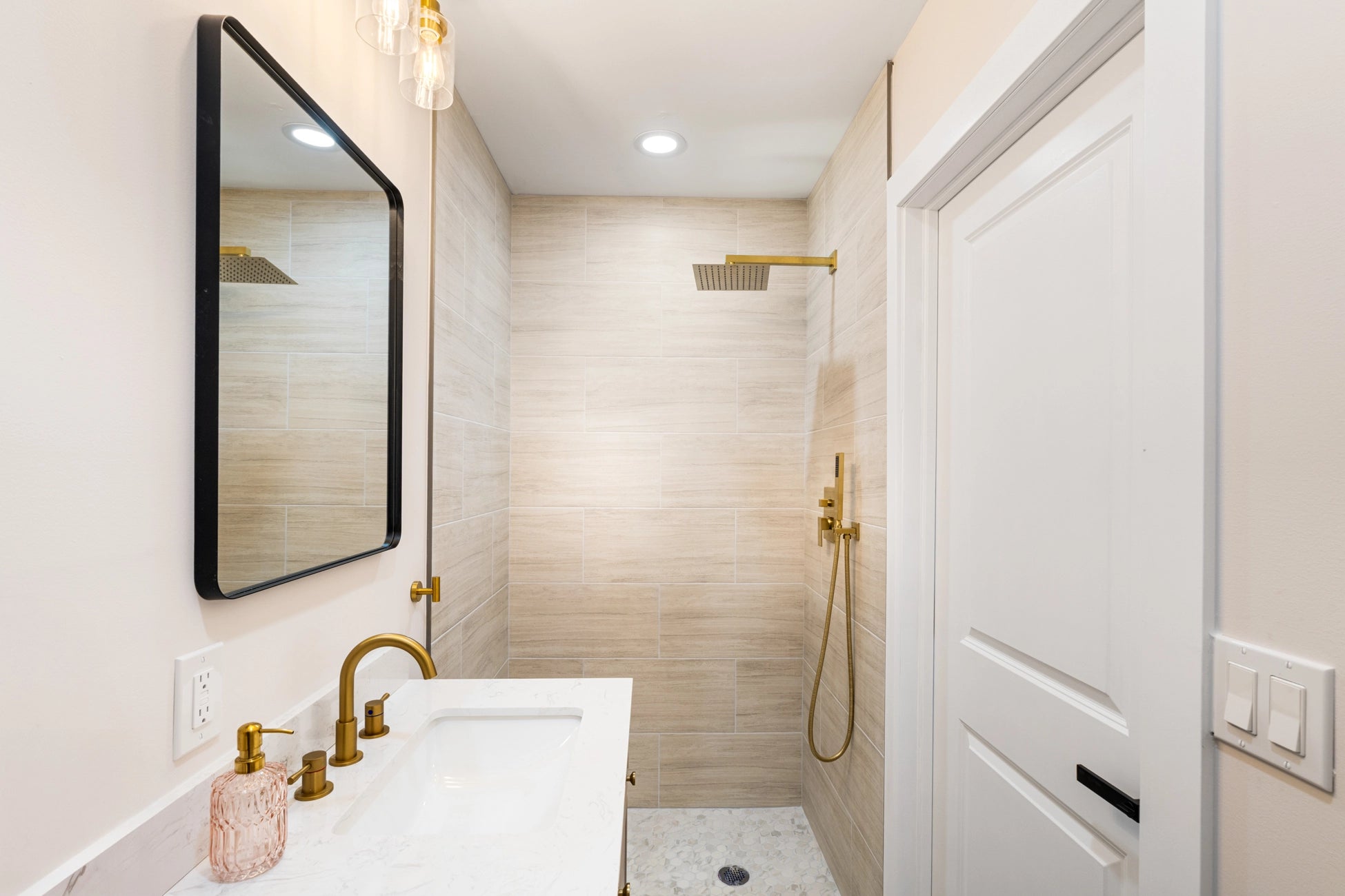 Real Estate Photography Philadelphia | 7176 N 19th St