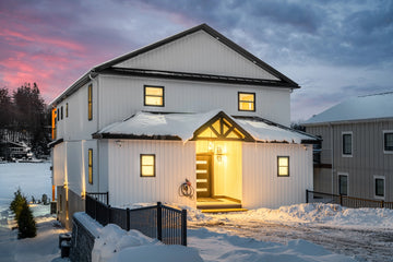 Airbnb Photography: Luxury Lakefront STR Home in Lake Harmony, PA
