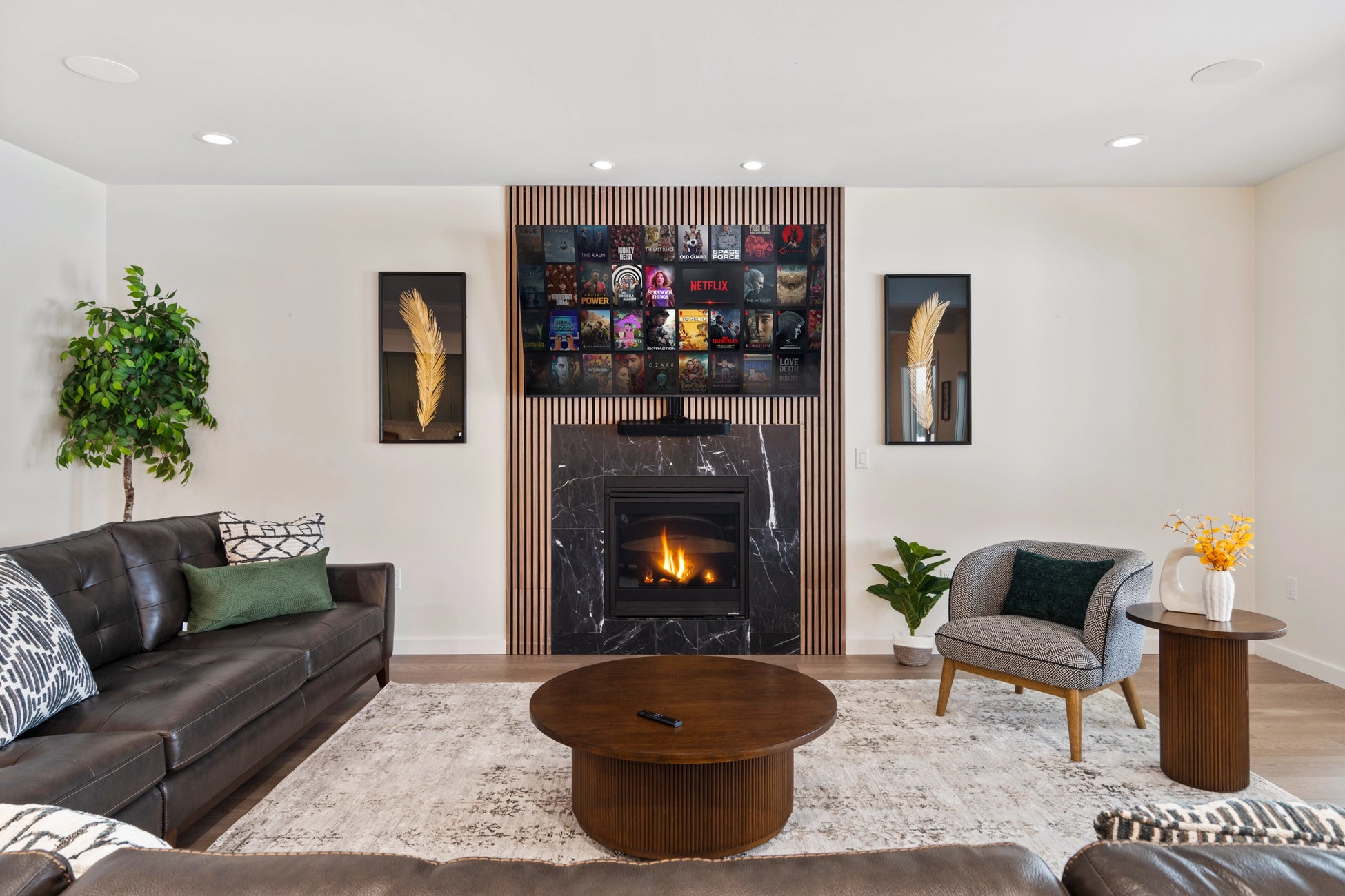 Airbnb Photography: Luxury Lakefront STR Home in Lake Harmony, PA