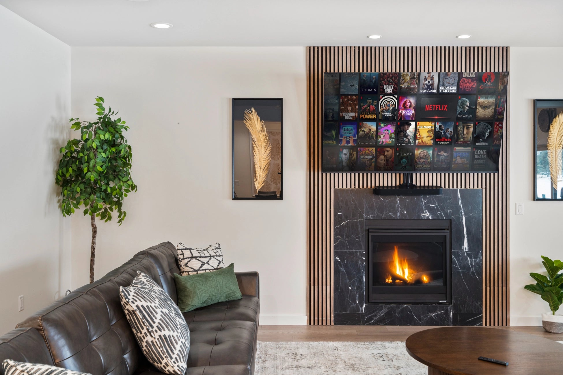 Airbnb Photography: Luxury Lakefront STR Home in Lake Harmony, PA